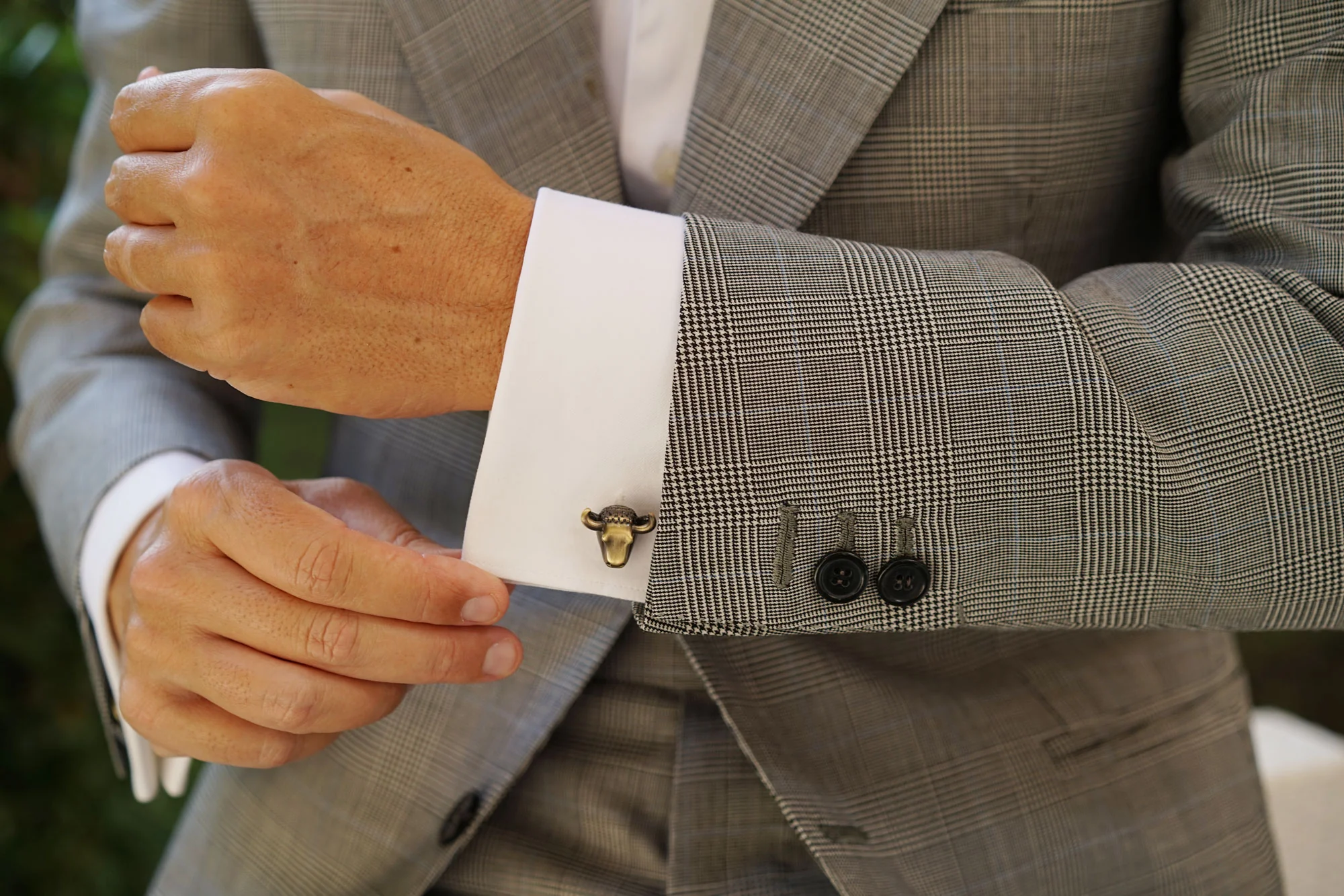 Antique Brass Wall Street Bull Cufflinks - Image 7