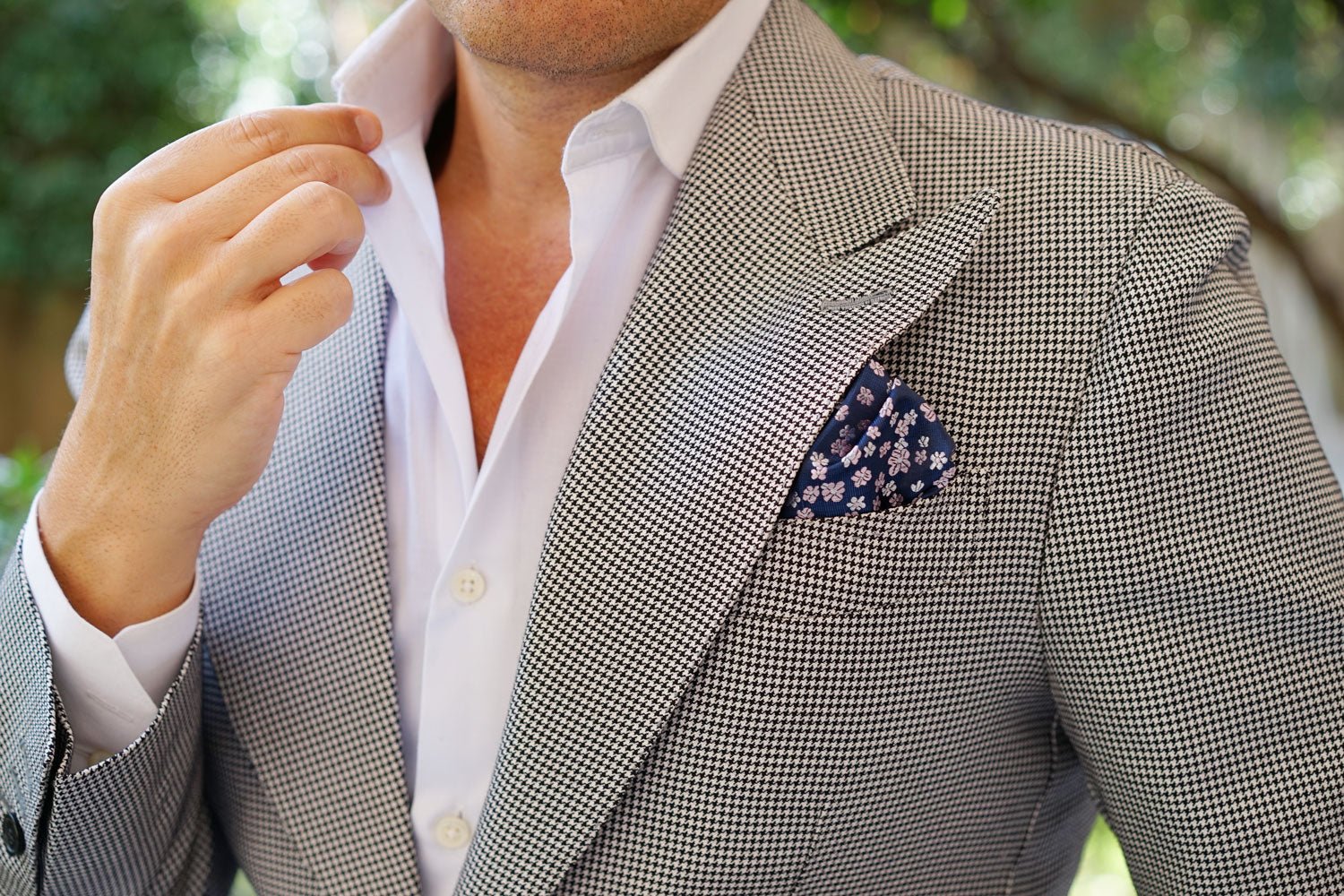 Aster Amellus Lilac Floral Pocket Square - Image 5