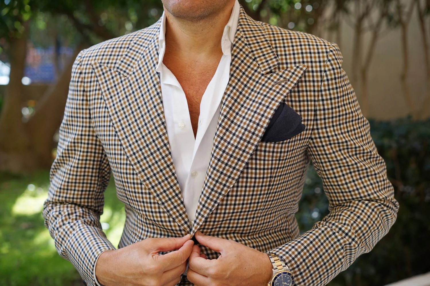 Baltic Sea Midnight Blue Linen Pocket Square - Image 3