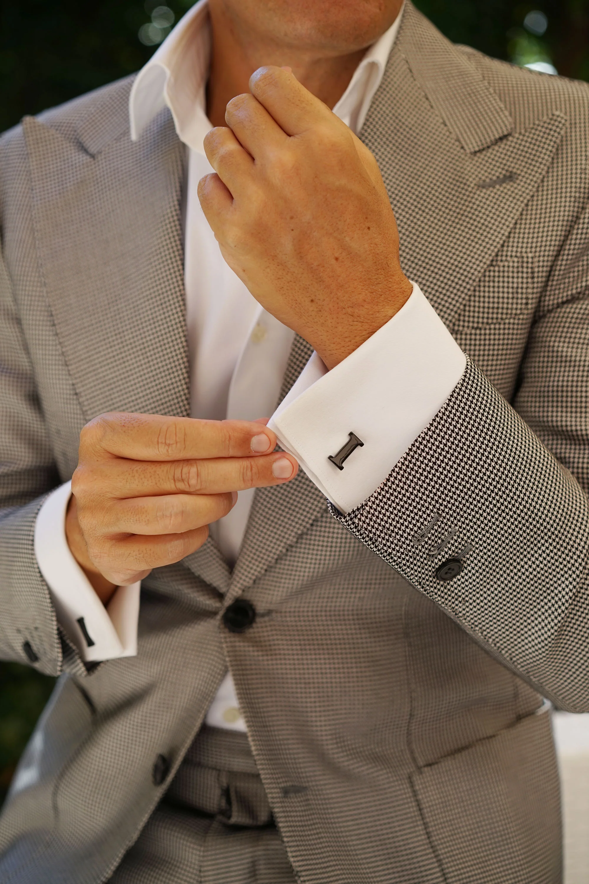 Black And Gold Letter I Cufflinks - Image 5