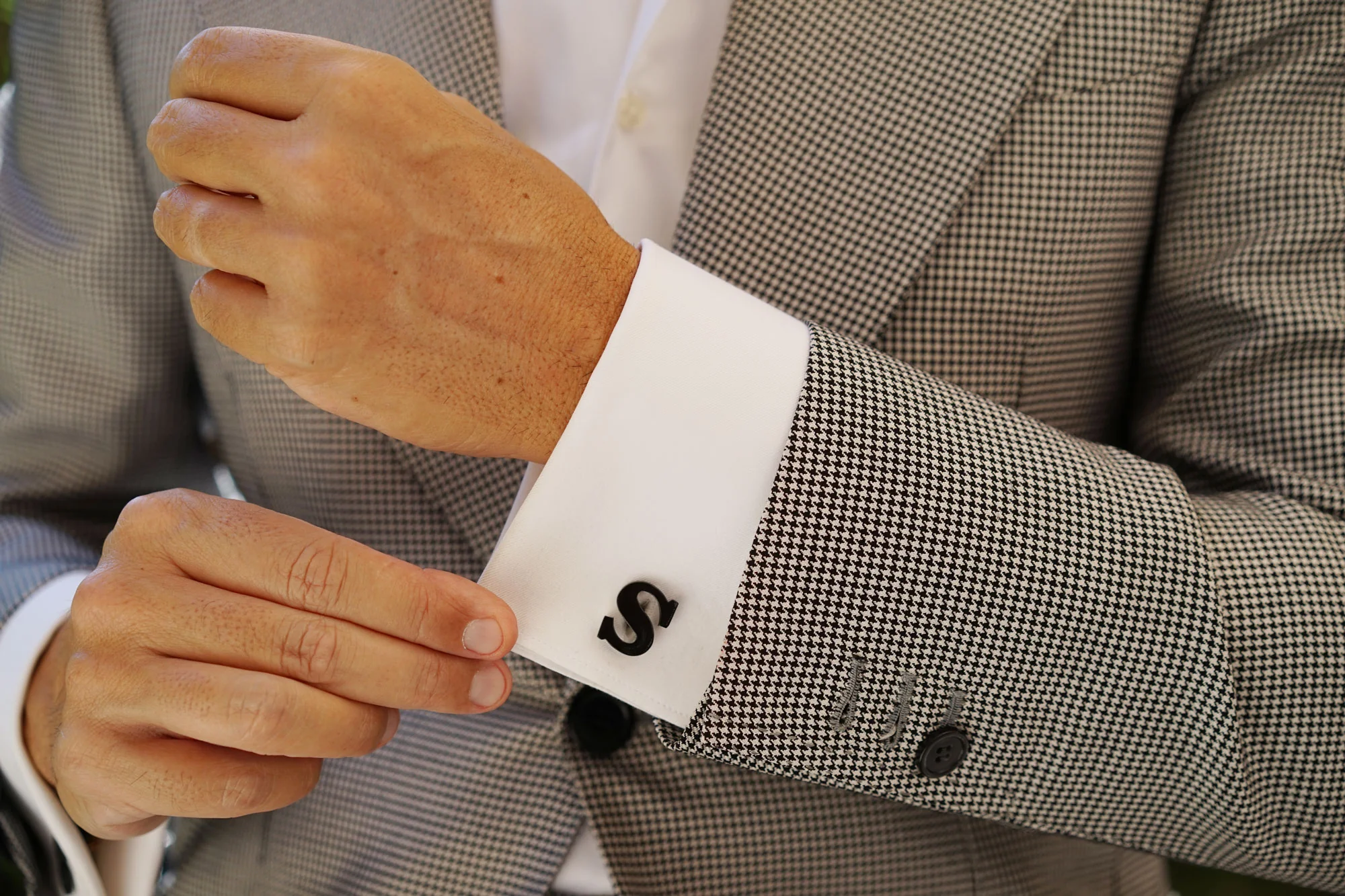 Black And Gold Letter S Cufflinks - Image 9