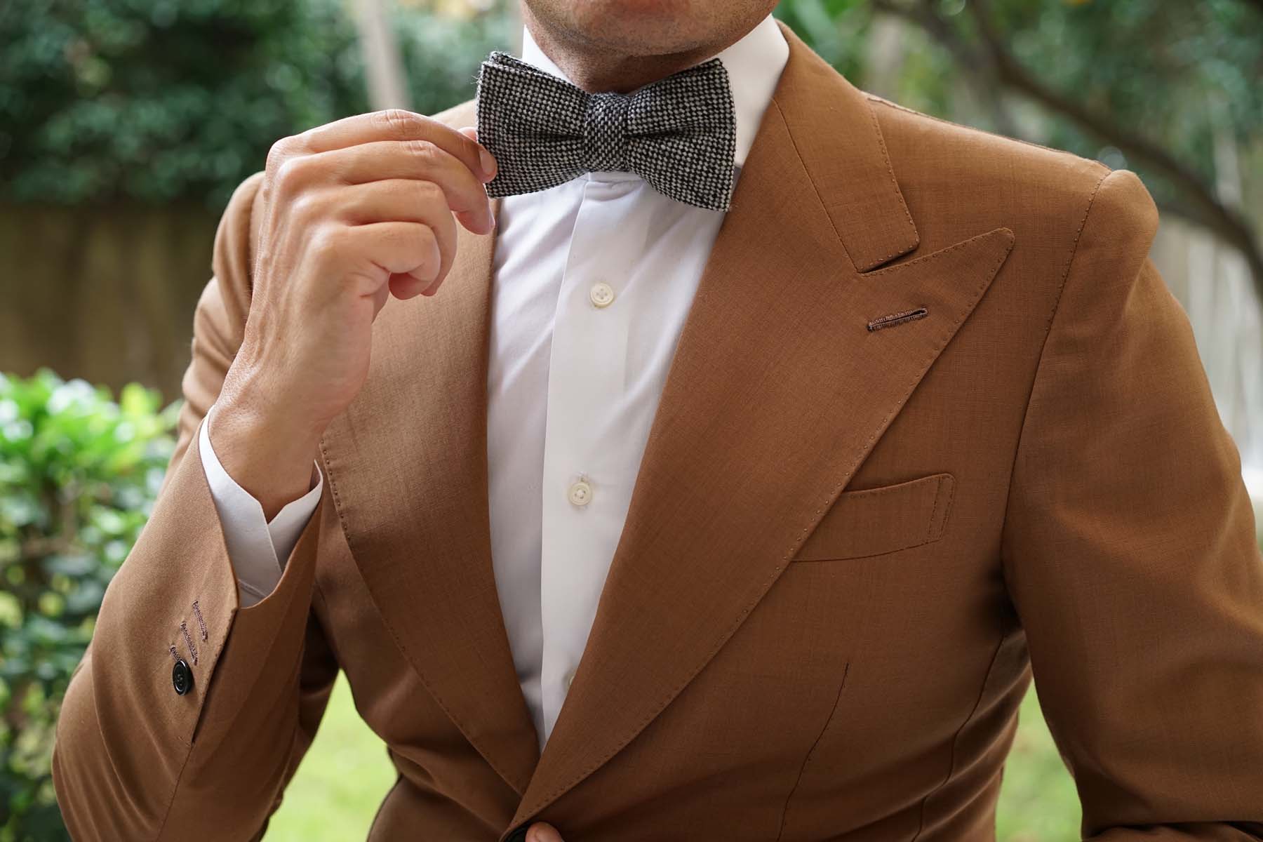 Black Porcupine English Wool Bow Tie - Image 3