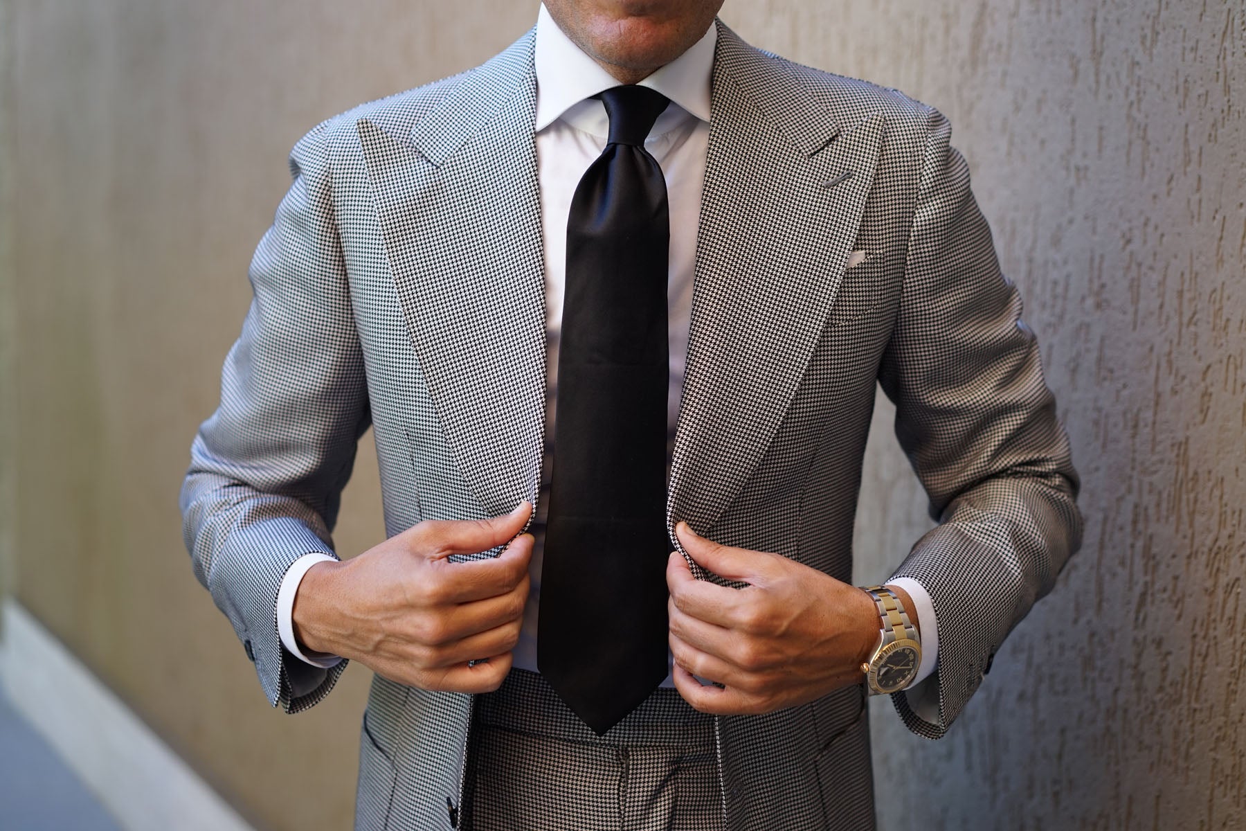 Bond Black Tie - Image 13