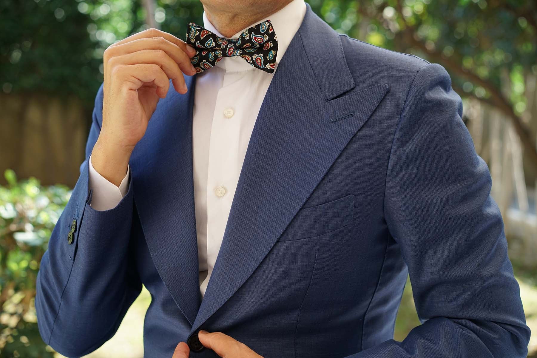 Black Twisted Teardrop Paisley Bow Tie - Image 5