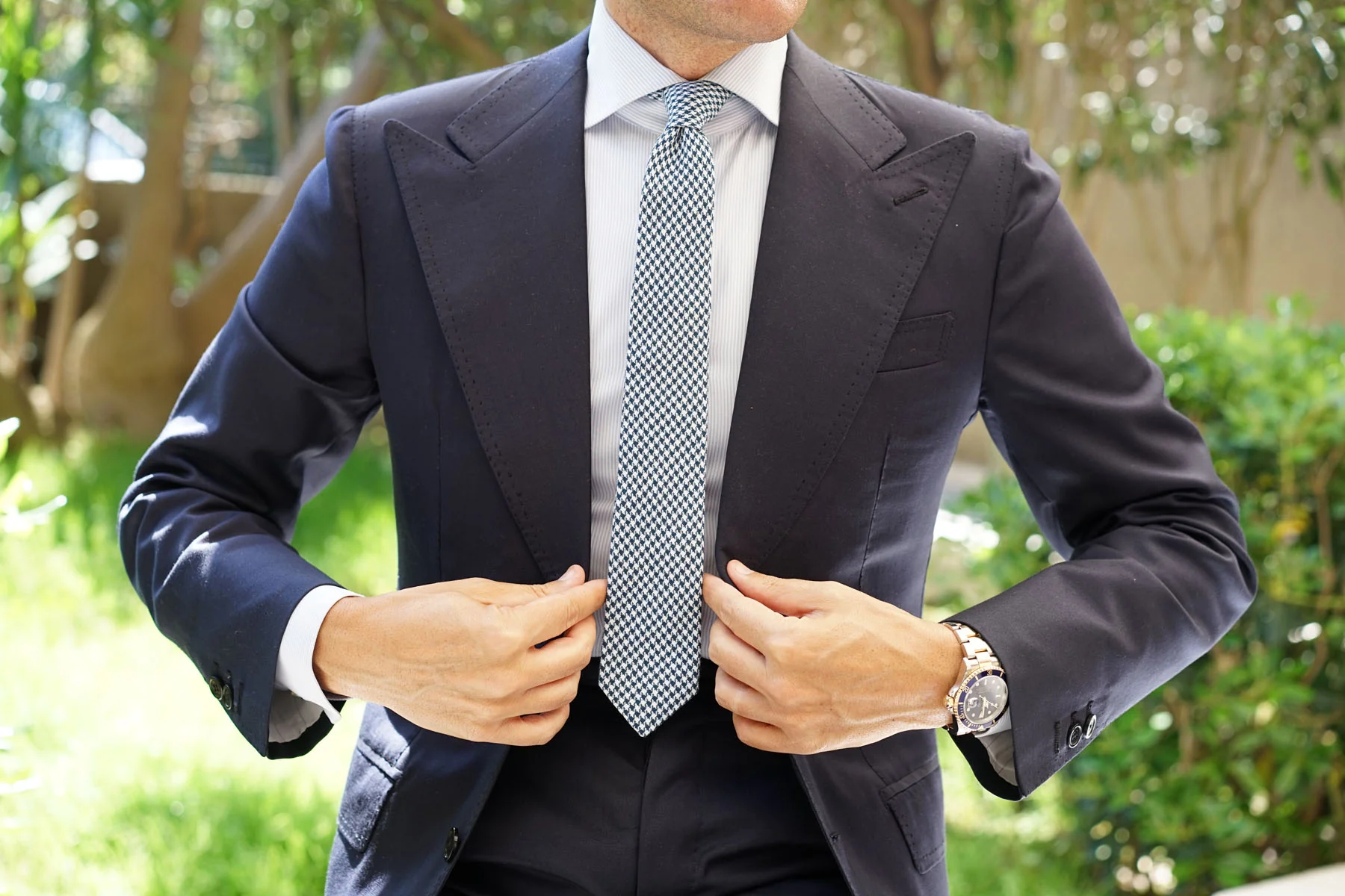 Blue Houndstooth Raw Linen Skinny Tie - Image 4