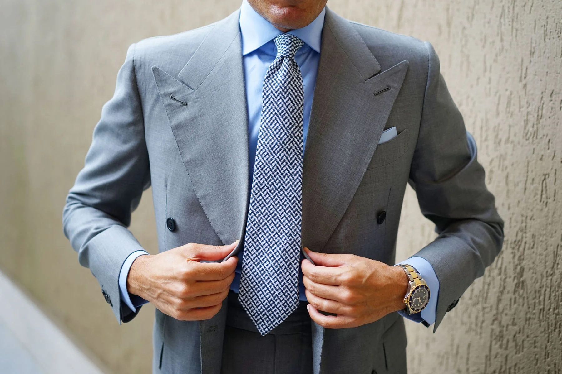 Blue Houndstooth Raw Linen Tie - Image 6