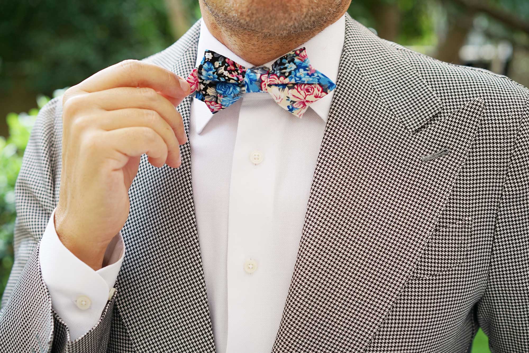 Blue Water Lilies Floral Diamond Bow Tie - Image 9