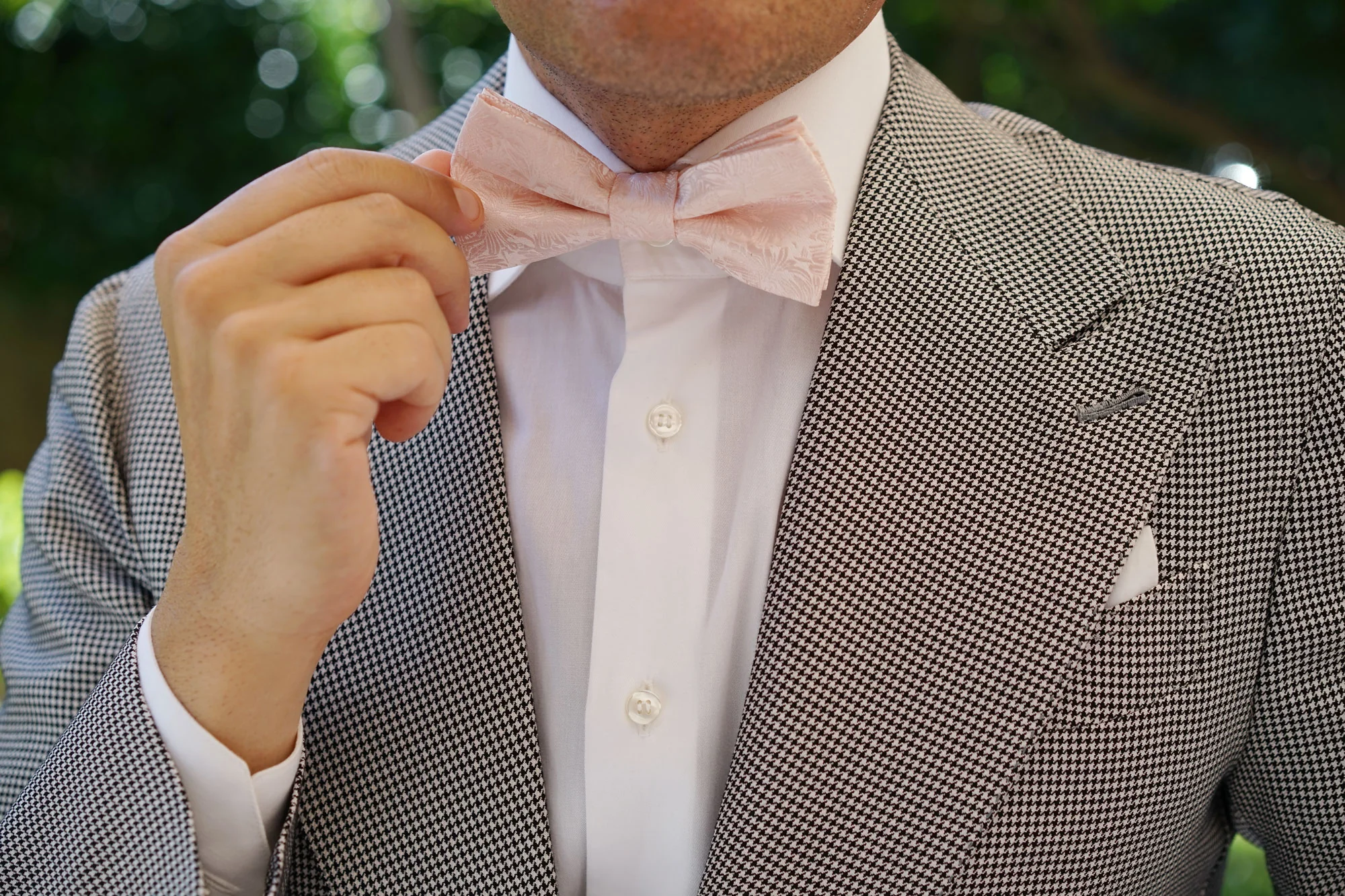 Blush Pink Daisy Flowers Floral Bow Tie - Image 4