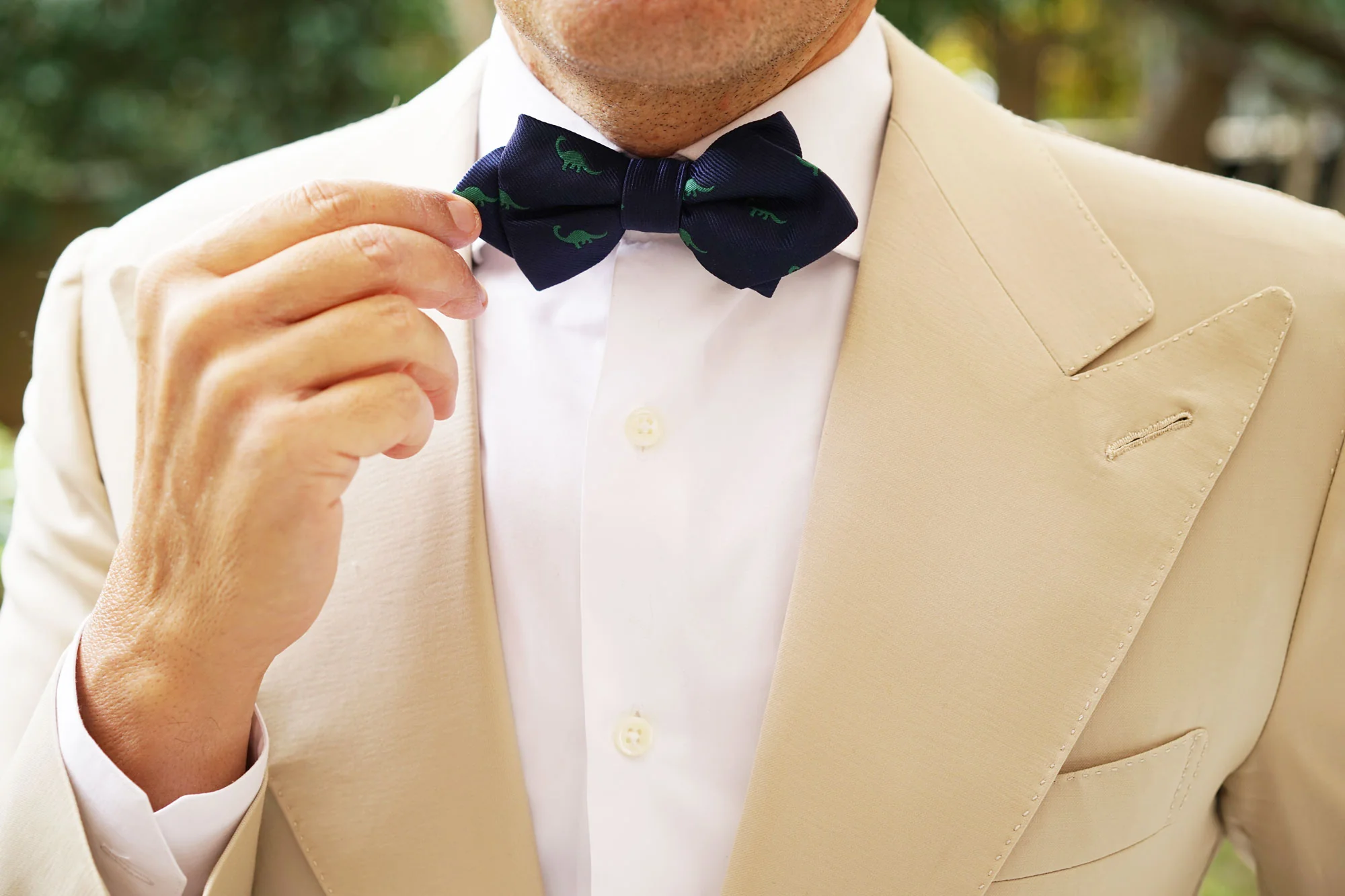 Brontosaurus Dinosaur Diamond Bow Tie - Image 8