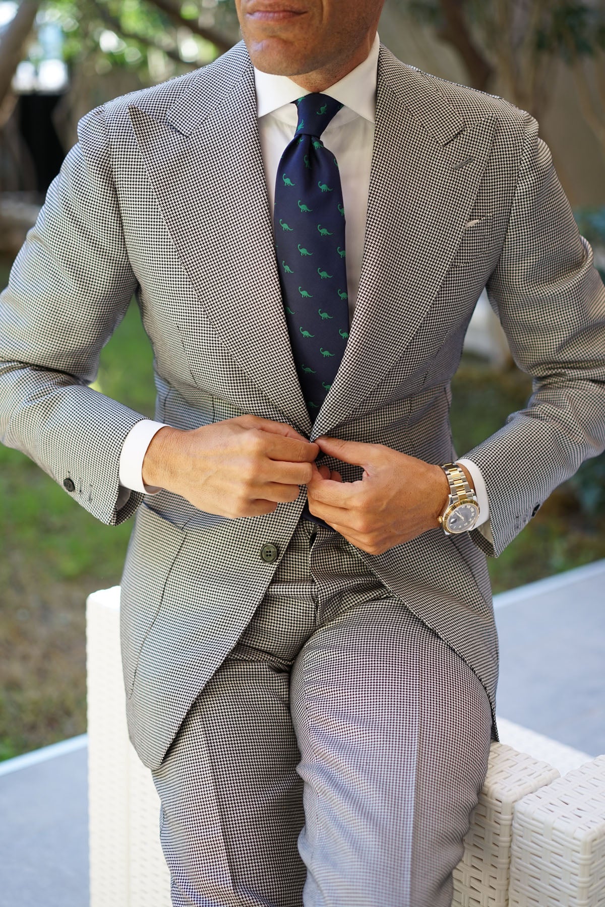 Brontosaurus Dinosaur Tie - Image 5