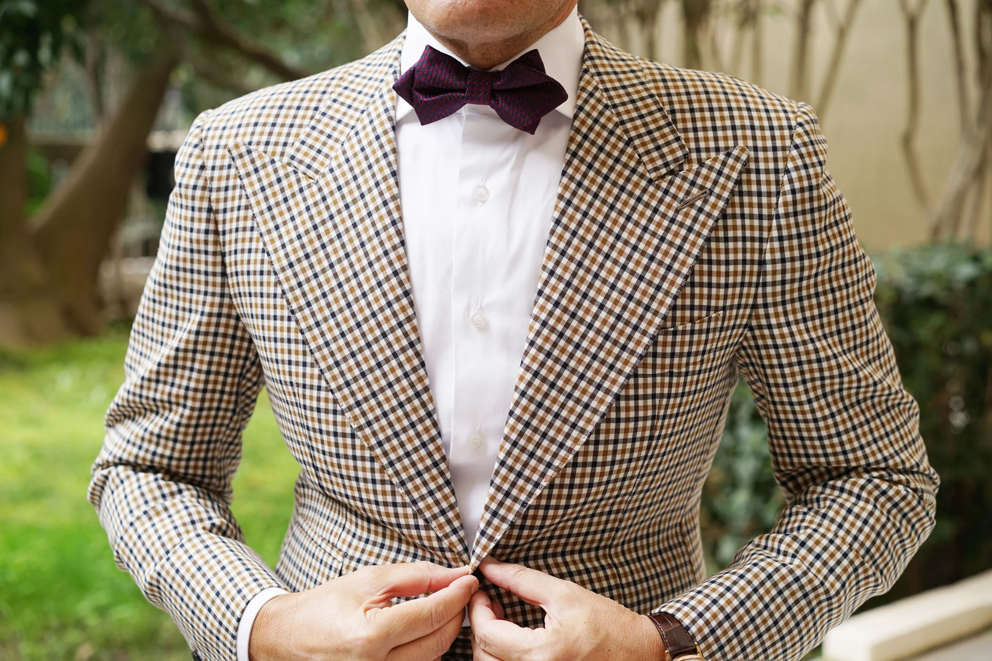 Burgundy Houndstooth Diamond Bow Tie - Image 6
