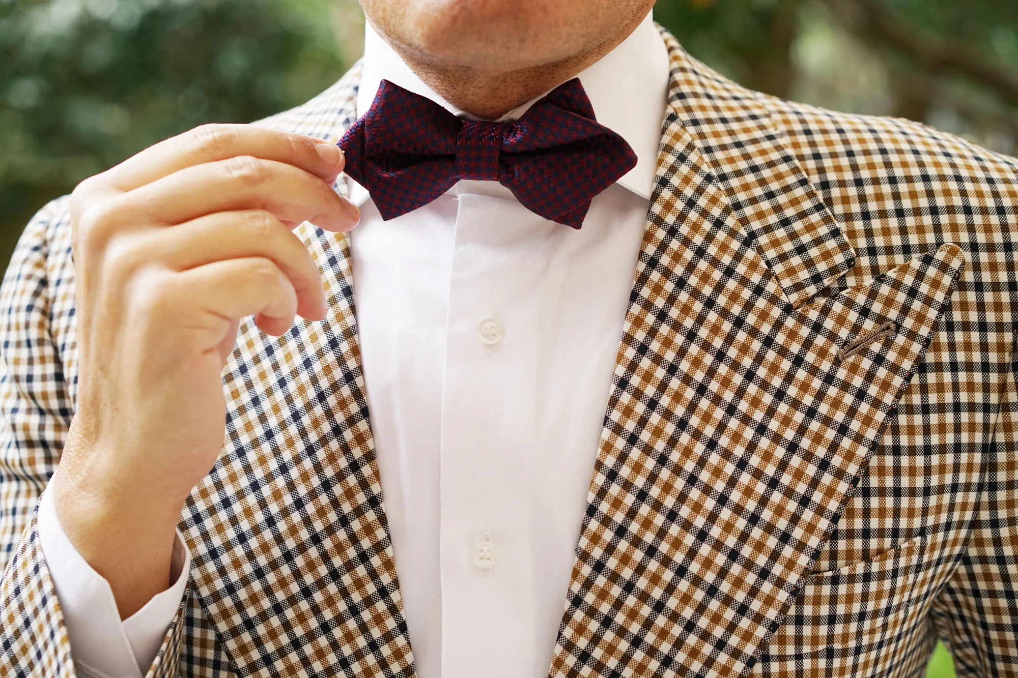 Burgundy Houndstooth Diamond Bow Tie - Image 8