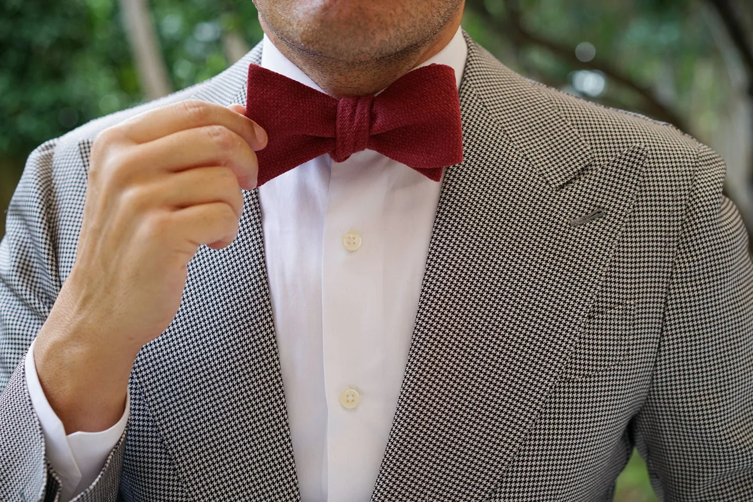Burnt Burgundy Basket Weave Linen Self Bow Tie - Image 9