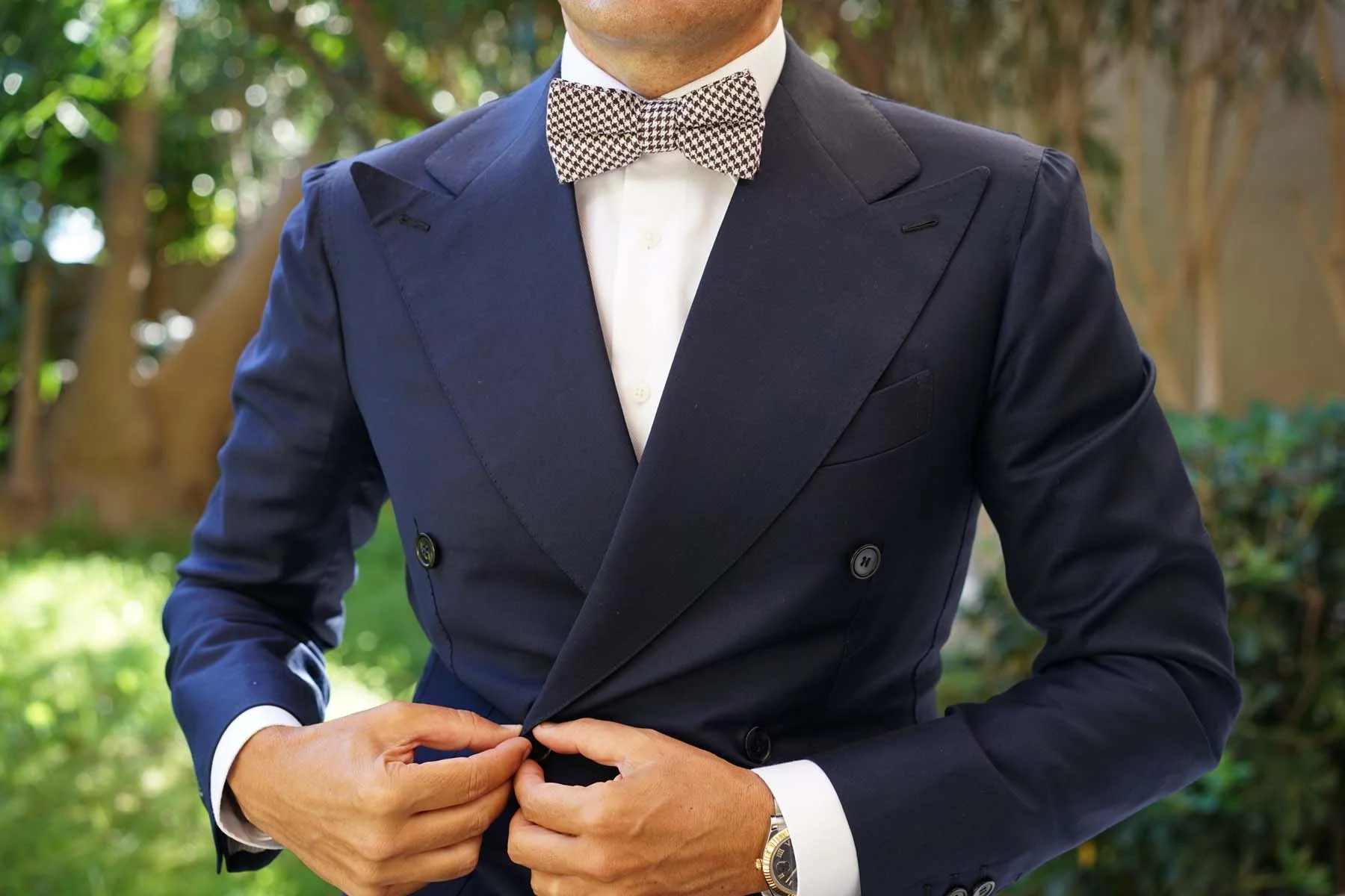 Cappuccino Houndstooth Brown Linen Bow Tie - Image 6