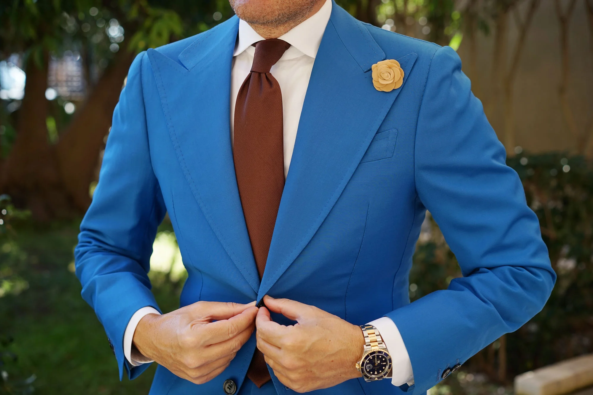 Cappuccino Velvet Lapel Flower - Image 3