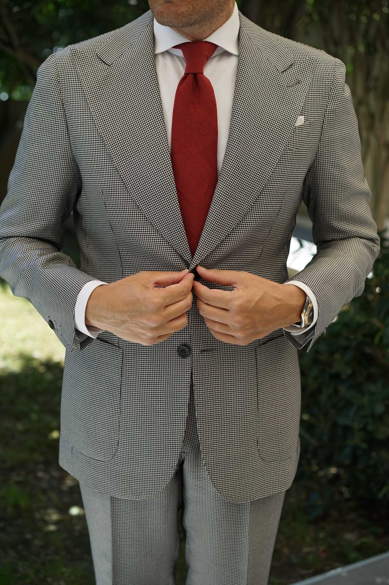 Carmine Burgundy Linen Necktie - Image 8