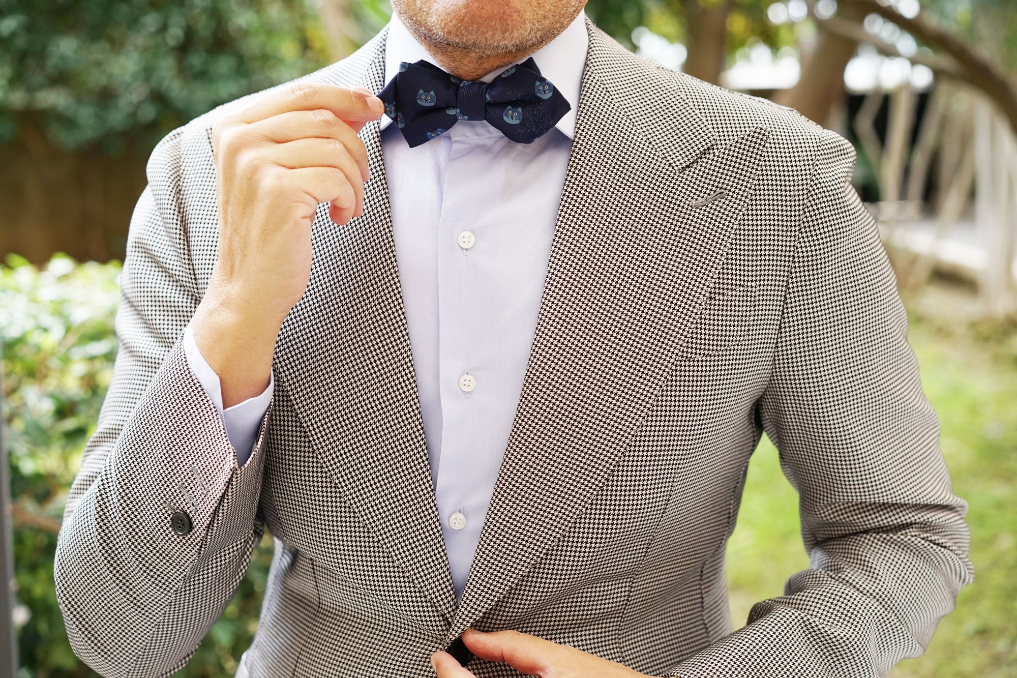 Cheshire Cat Face Diamond Bow Tie - Image 6