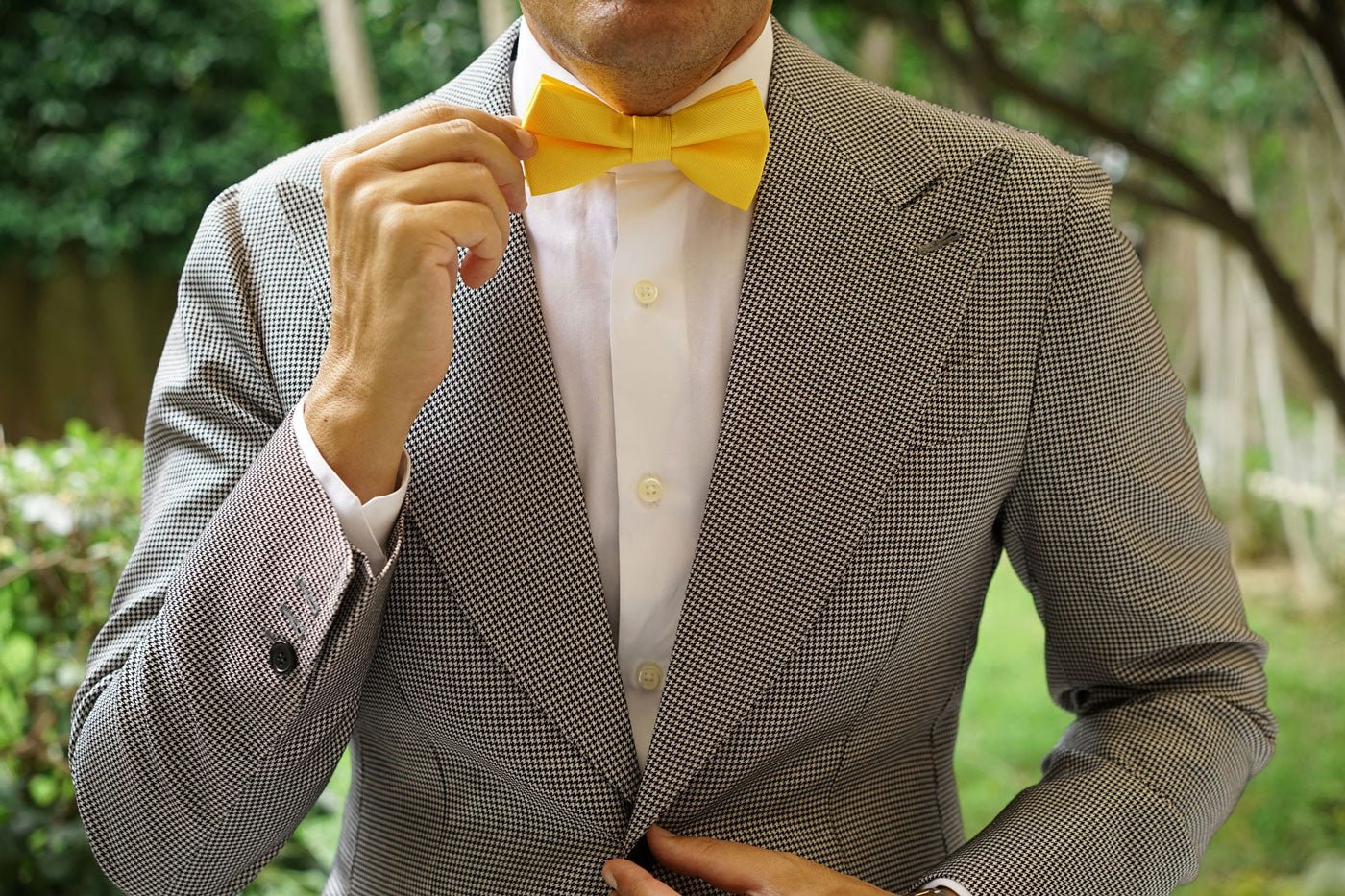 Daffodil Tuscan Sun Yellow Weave Bow Tie - Image 5