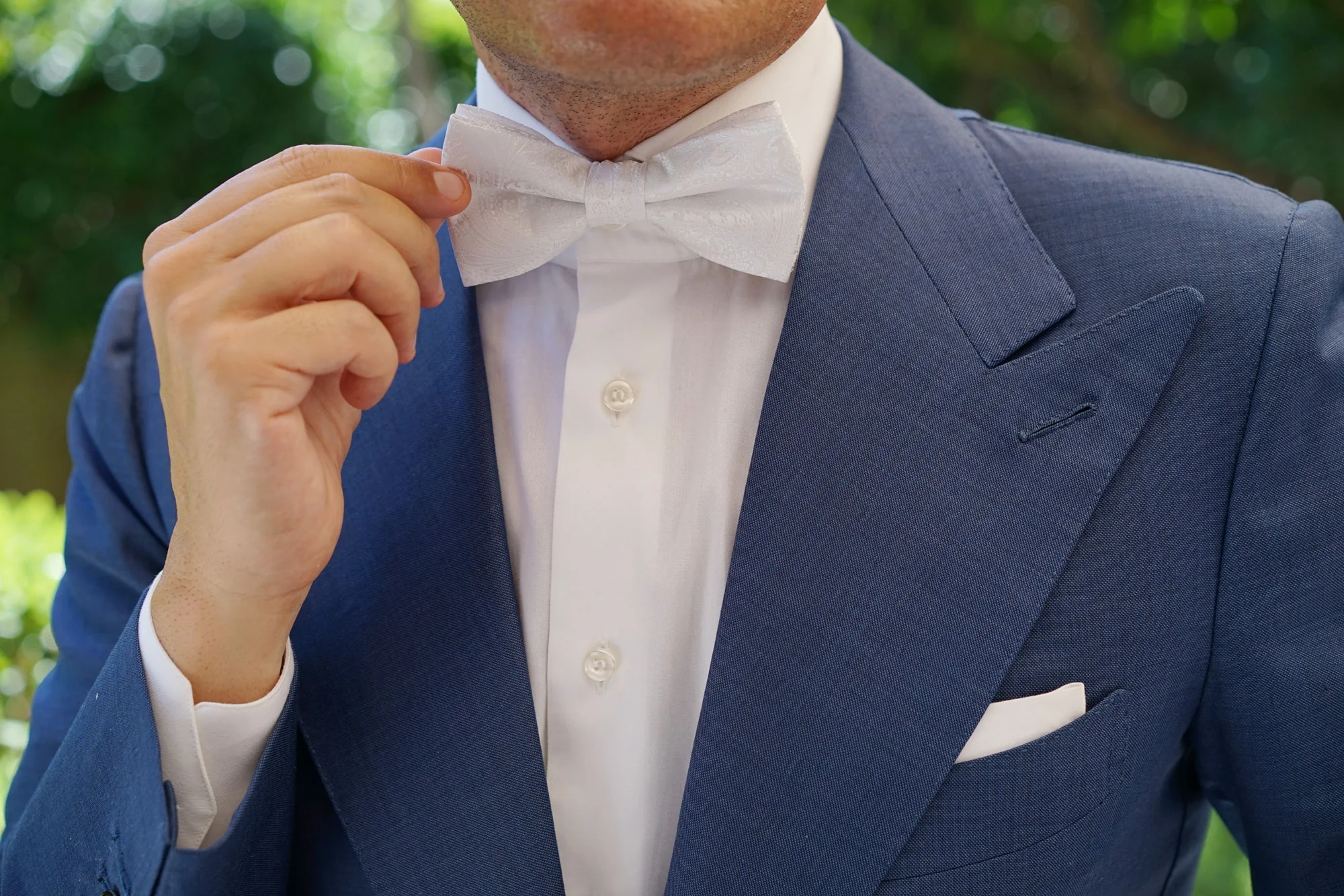 Diamond White Teardrop Paisley Bow Tie - Image 5