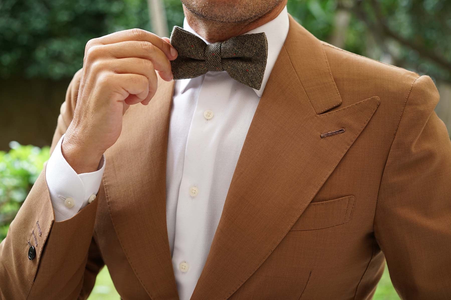 Donegal Green Bow Tie - Image 5