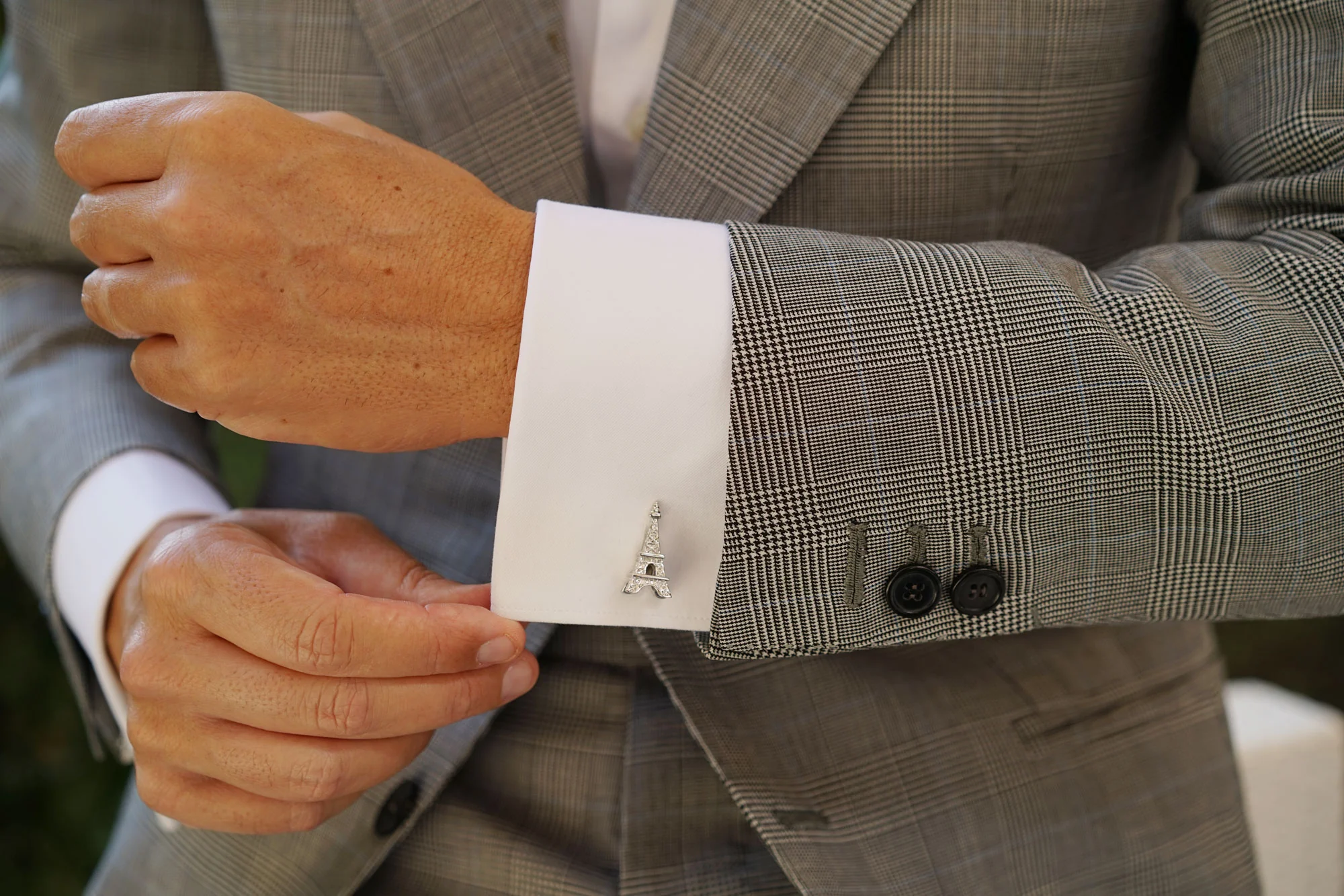 Eiffel Tower Cufflinks - Image 8