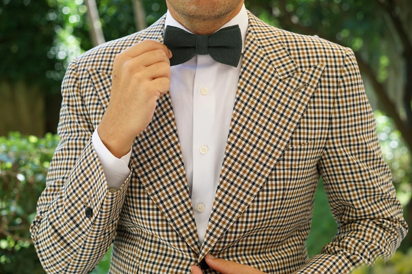 Emerald Dark Green Linen Bow Tie - Image 5