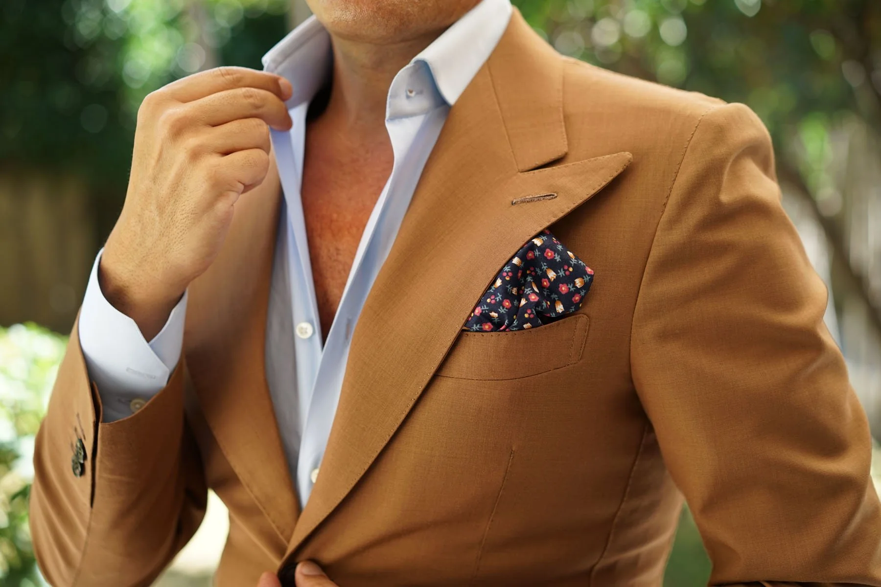 English Dahlias Floral Pocket Square - Image 3