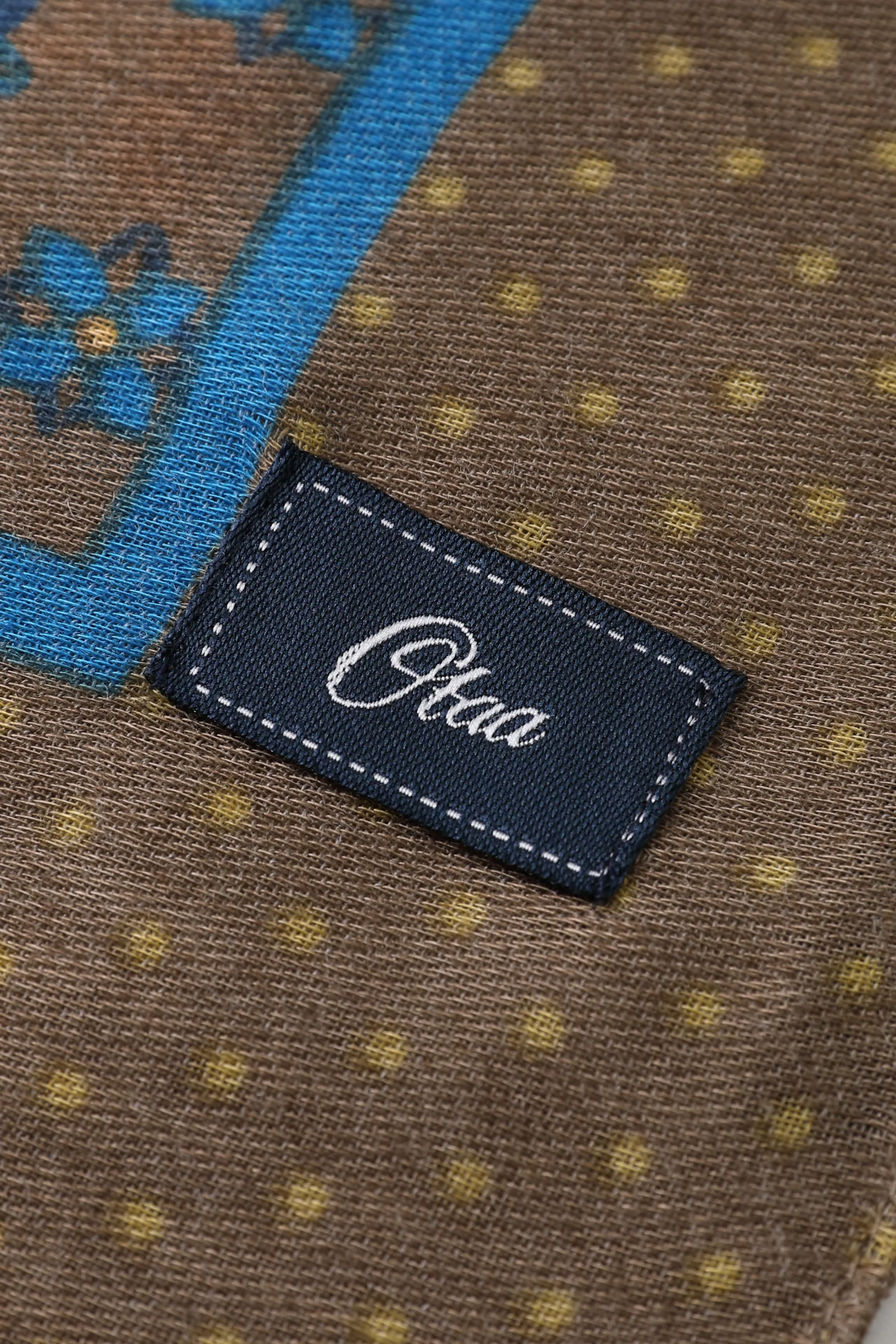 Espresso Floreale Scarf - Image 3