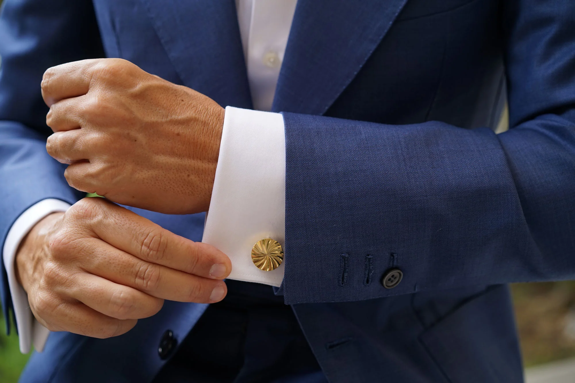Gold Circle Cufflinks - Image 11