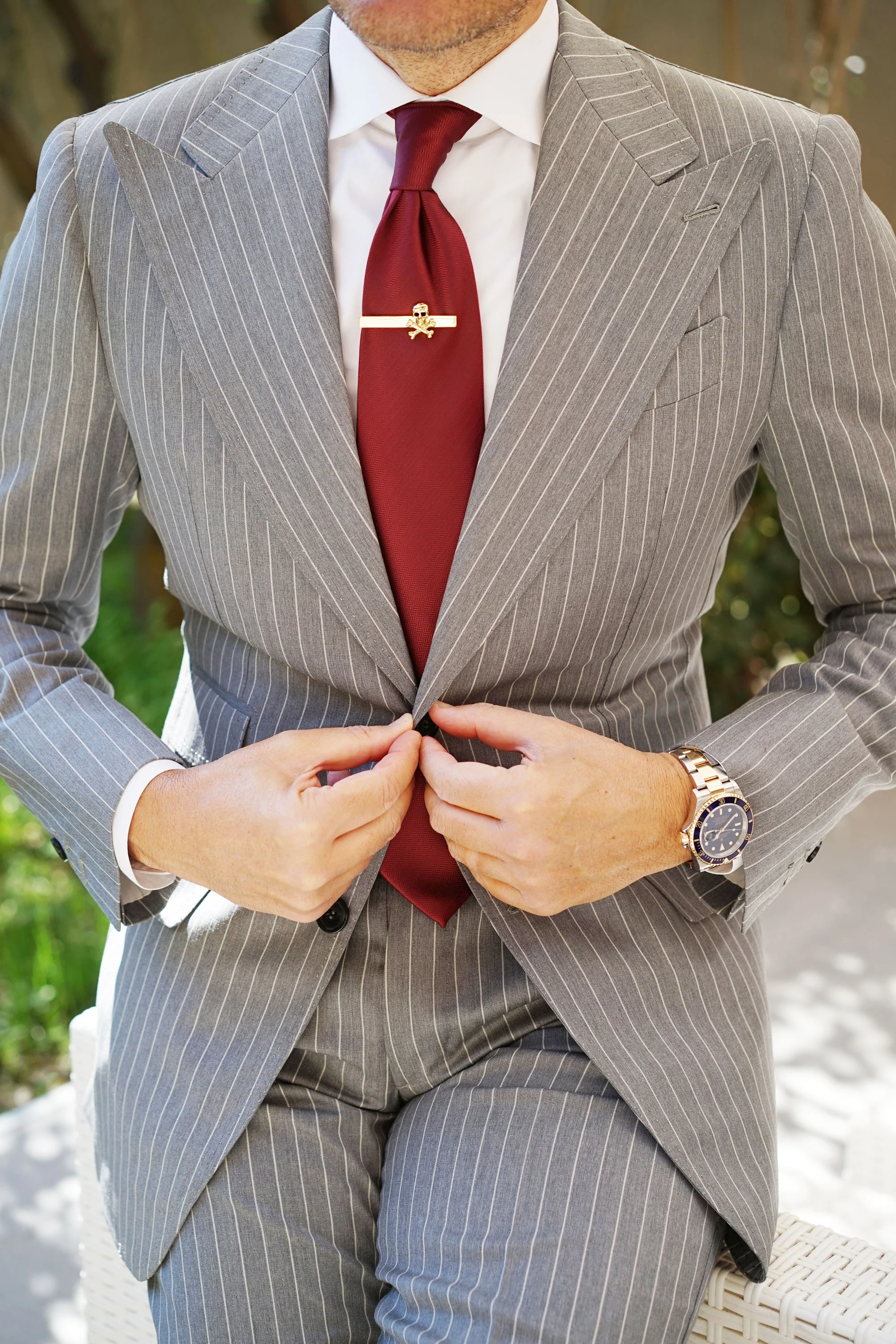 Gold Skull and Crossbones Tie Bar - Image 5