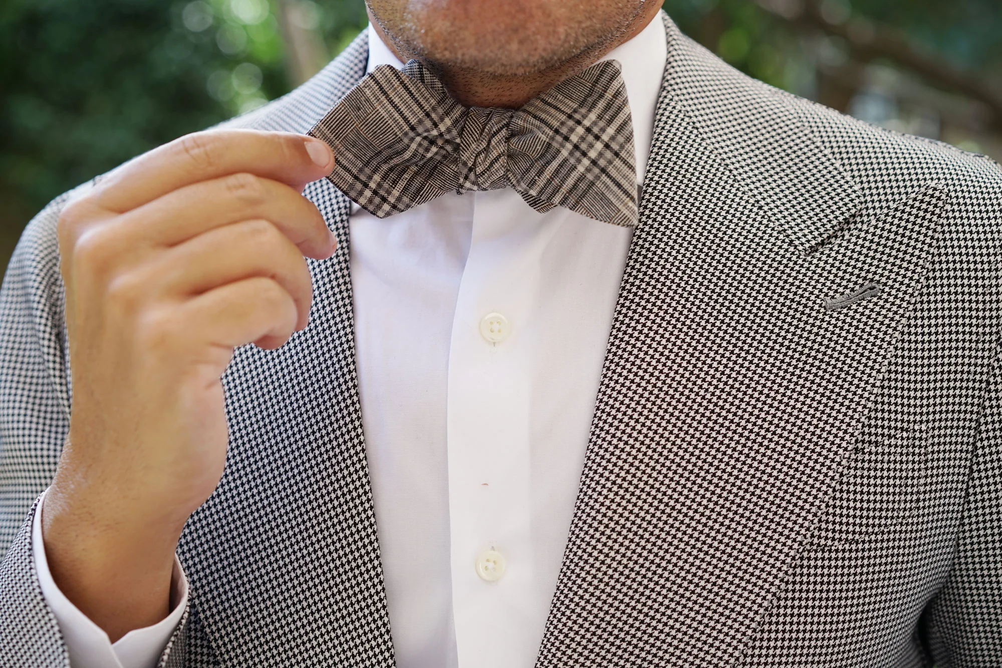 Gray Glenurquhart Linen Diamond Self Bow Tie - Image 11