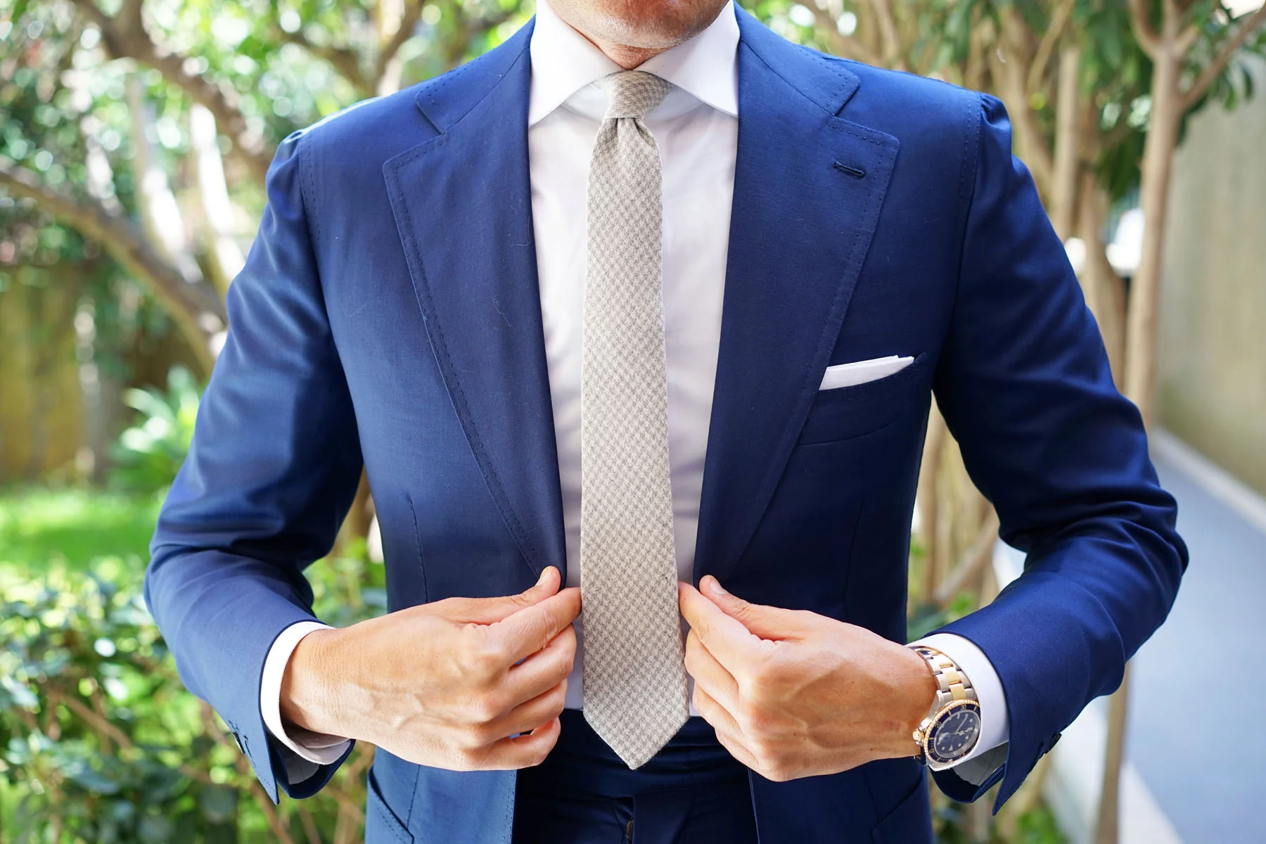 Gray Houndstooth Khaki Linen Skinny Tie - Image 6