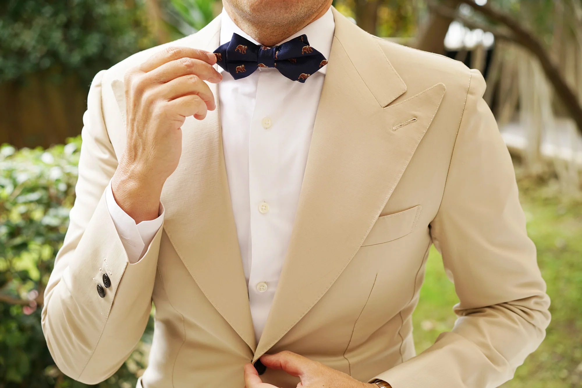 Grizzly Bear Diamond Bow Tie - Image 7
