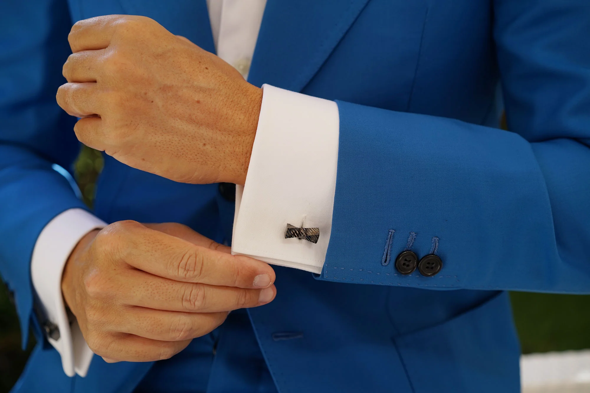 Gunmetal Rectangular Cylinder Twist Cufflinks - Image 9