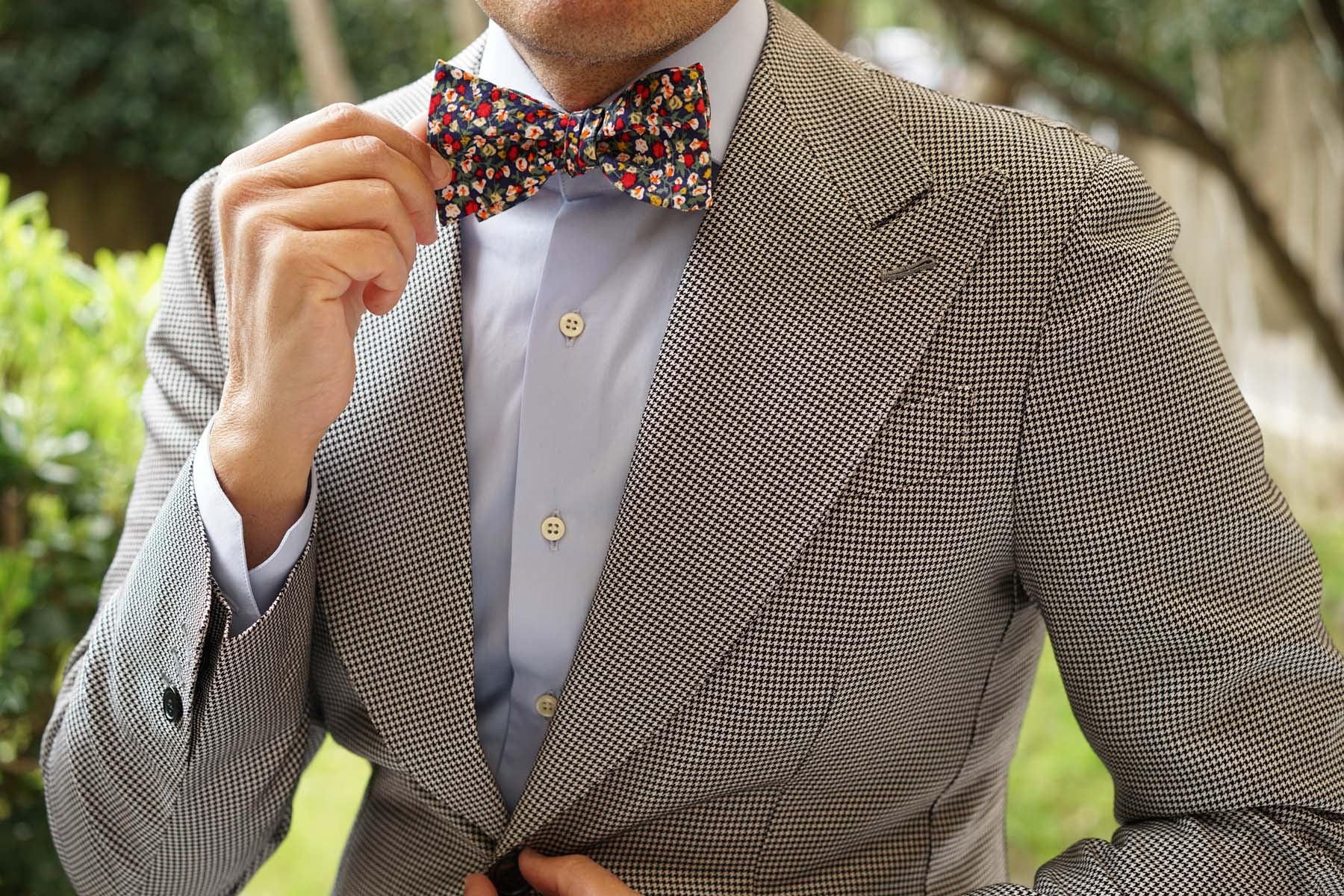Hanoi Red Rose Self Bow Tie - Image 6