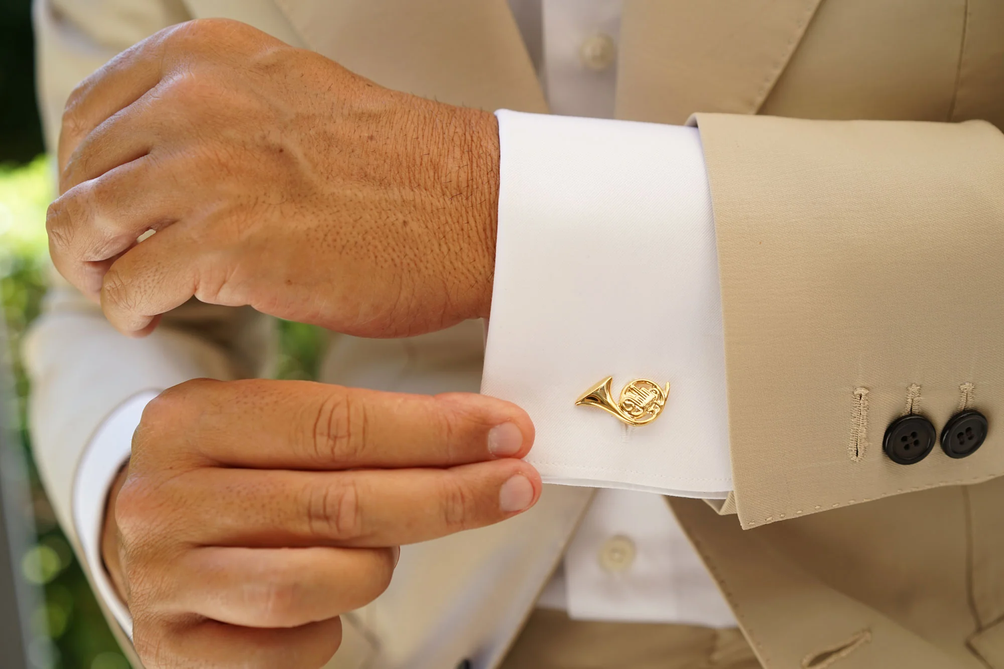 Jackie French Horn Gold Cufflinks - Image 6