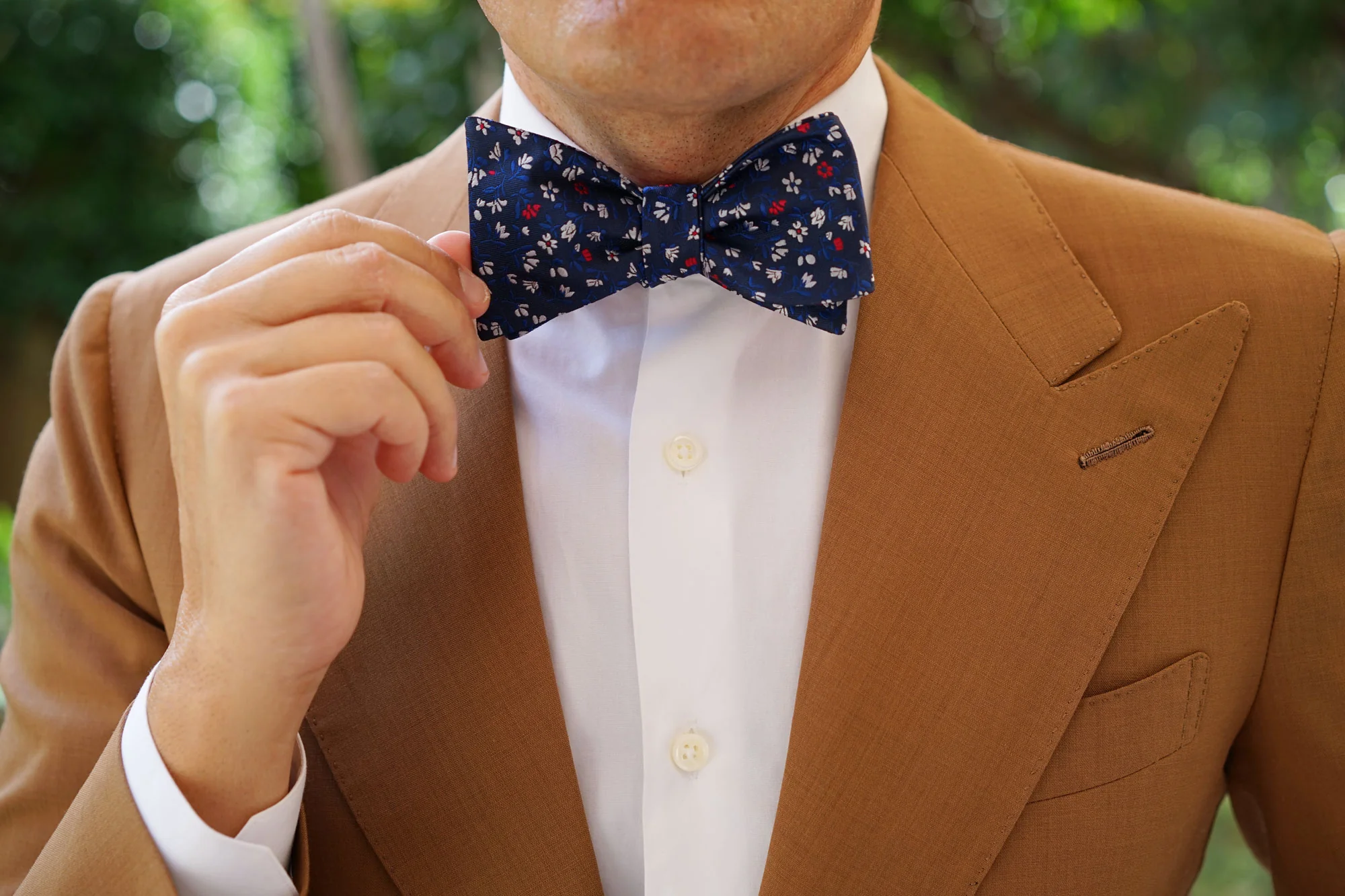 Jardin des Tuileries Navy Floral Self Bow Tie - Image 7