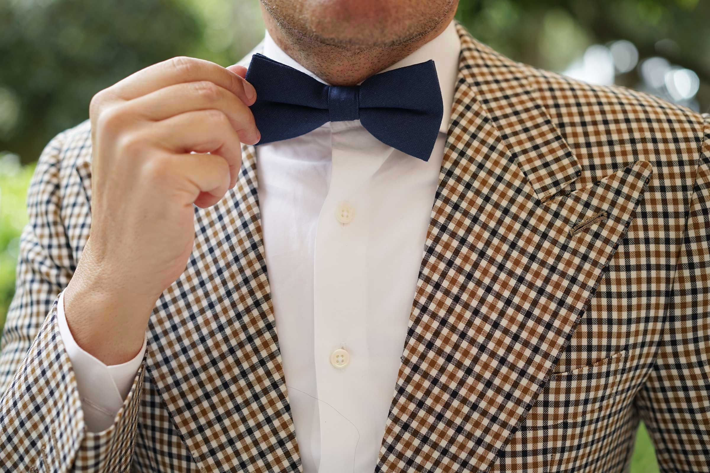Jeune Fille Endormie Navy Linen Bow Tie - Image 6