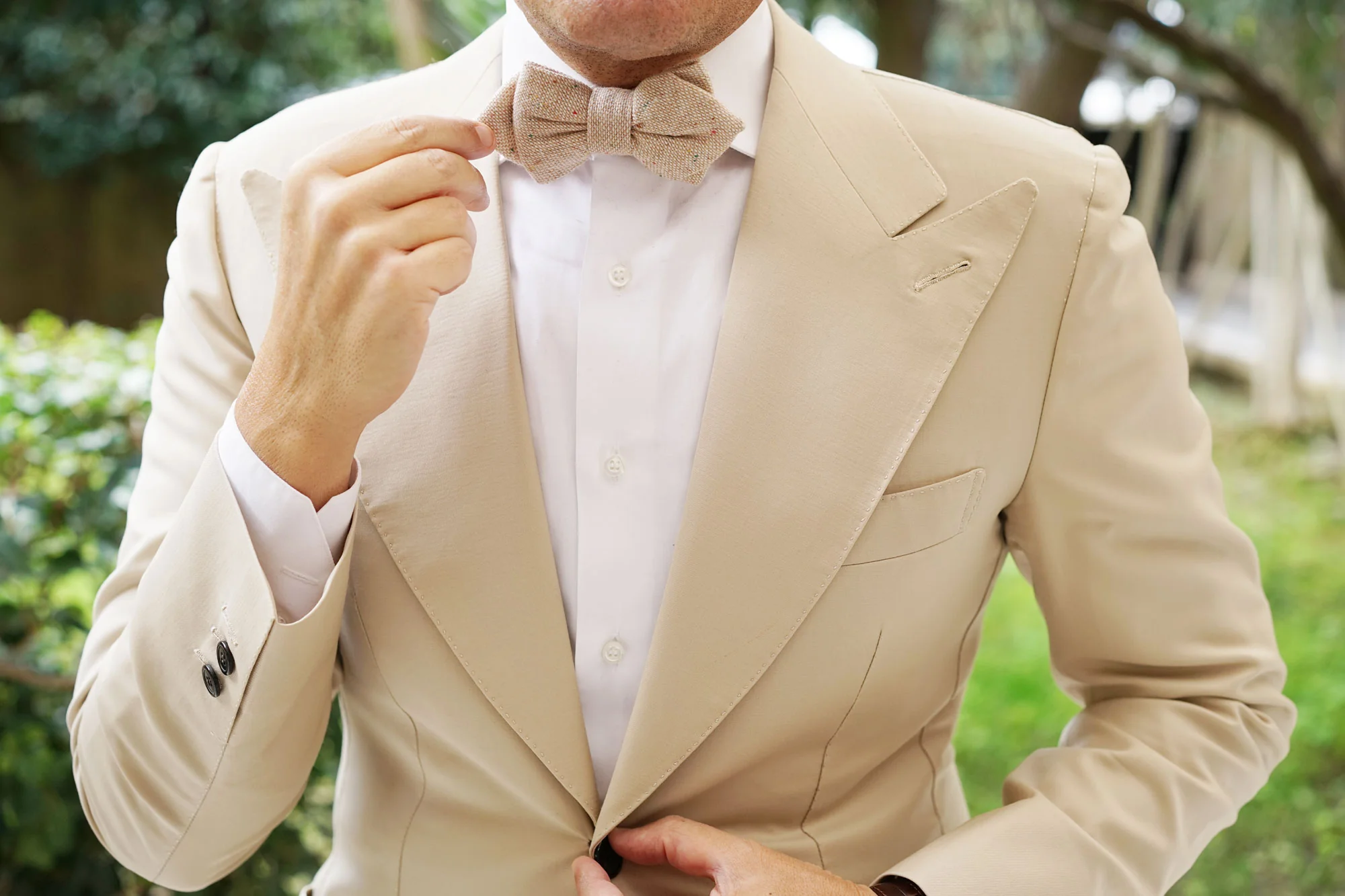 Khaki Sharkskin Diamond Bow Tie - Image 5