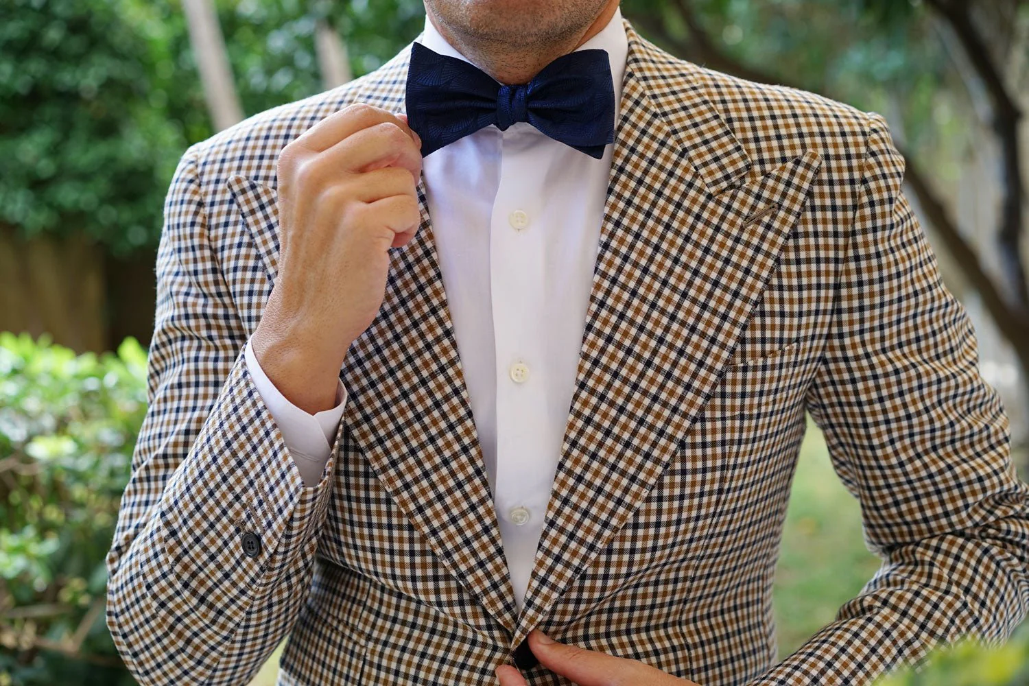 Kiso Valley Navy Blue Self Bow Tie - Image 6