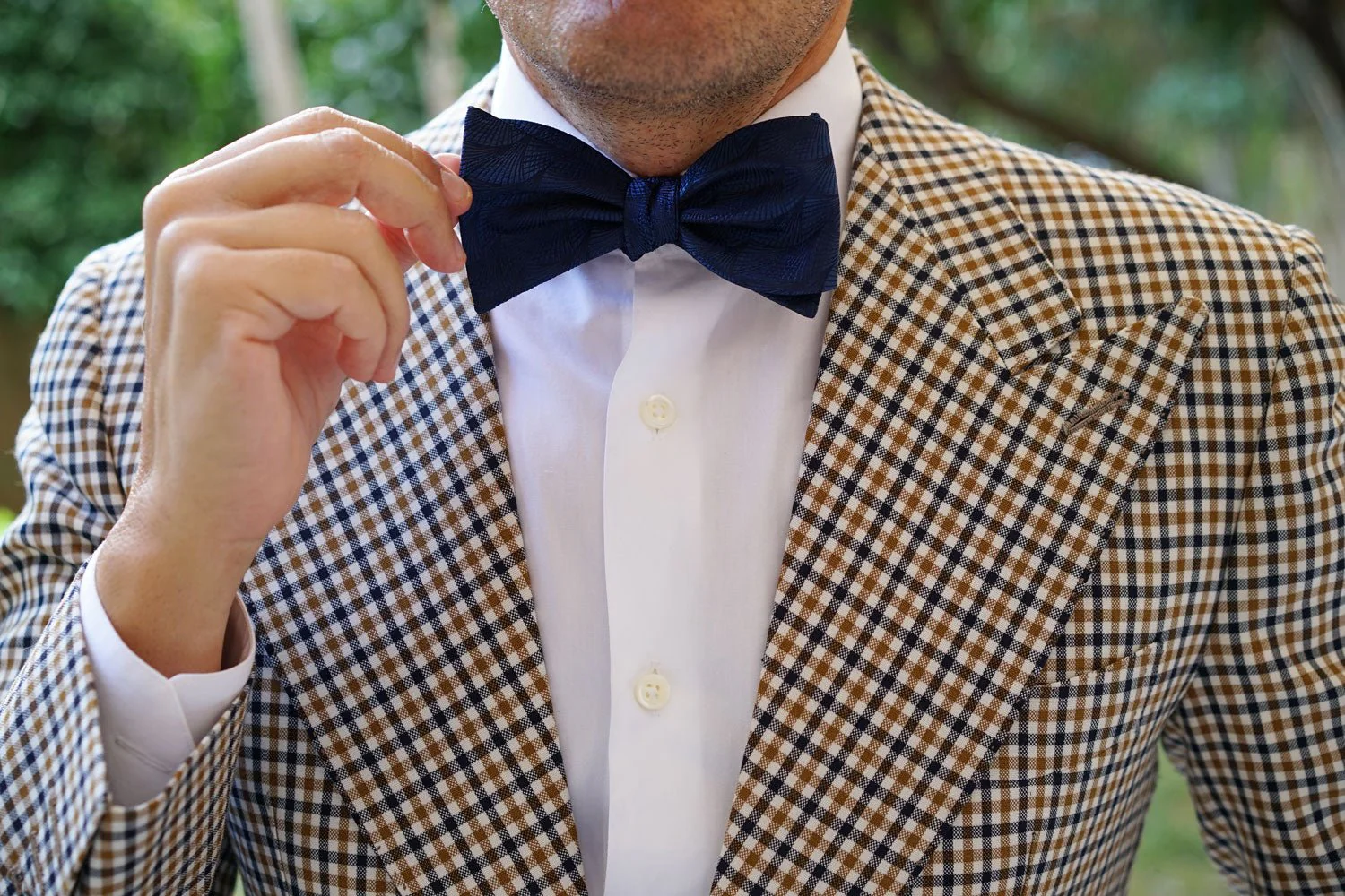 Kiso Valley Navy Blue Self Bow Tie - Image 7