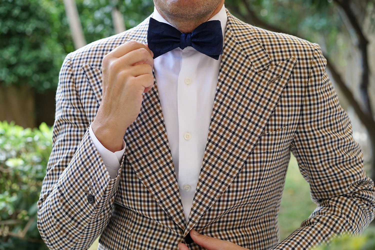 Kiso Valley Navy Blue Self Bow Tie - Image 8
