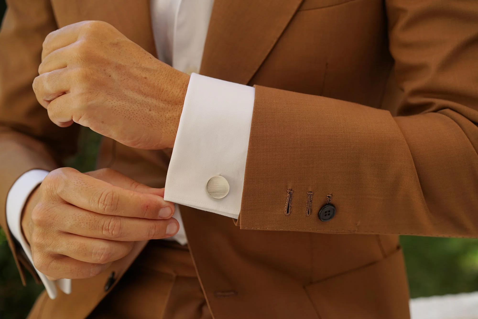 La Motta Antique Silver Circle Cufflinks - Image 6