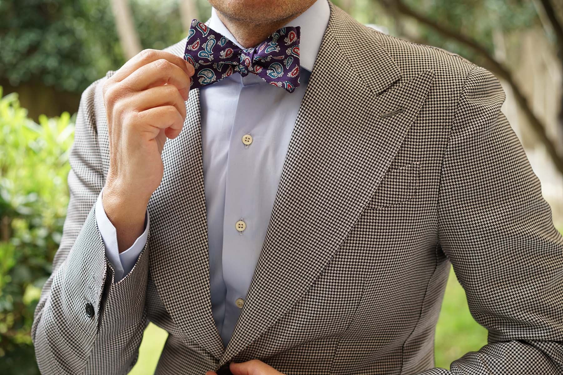 Lago di Bolsena Purple Paisley Self Bow Tie - Image 4