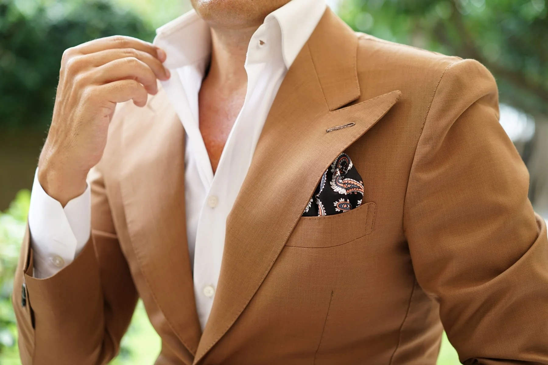 Levanzo Coral Paisley Pocket Square - Image 3