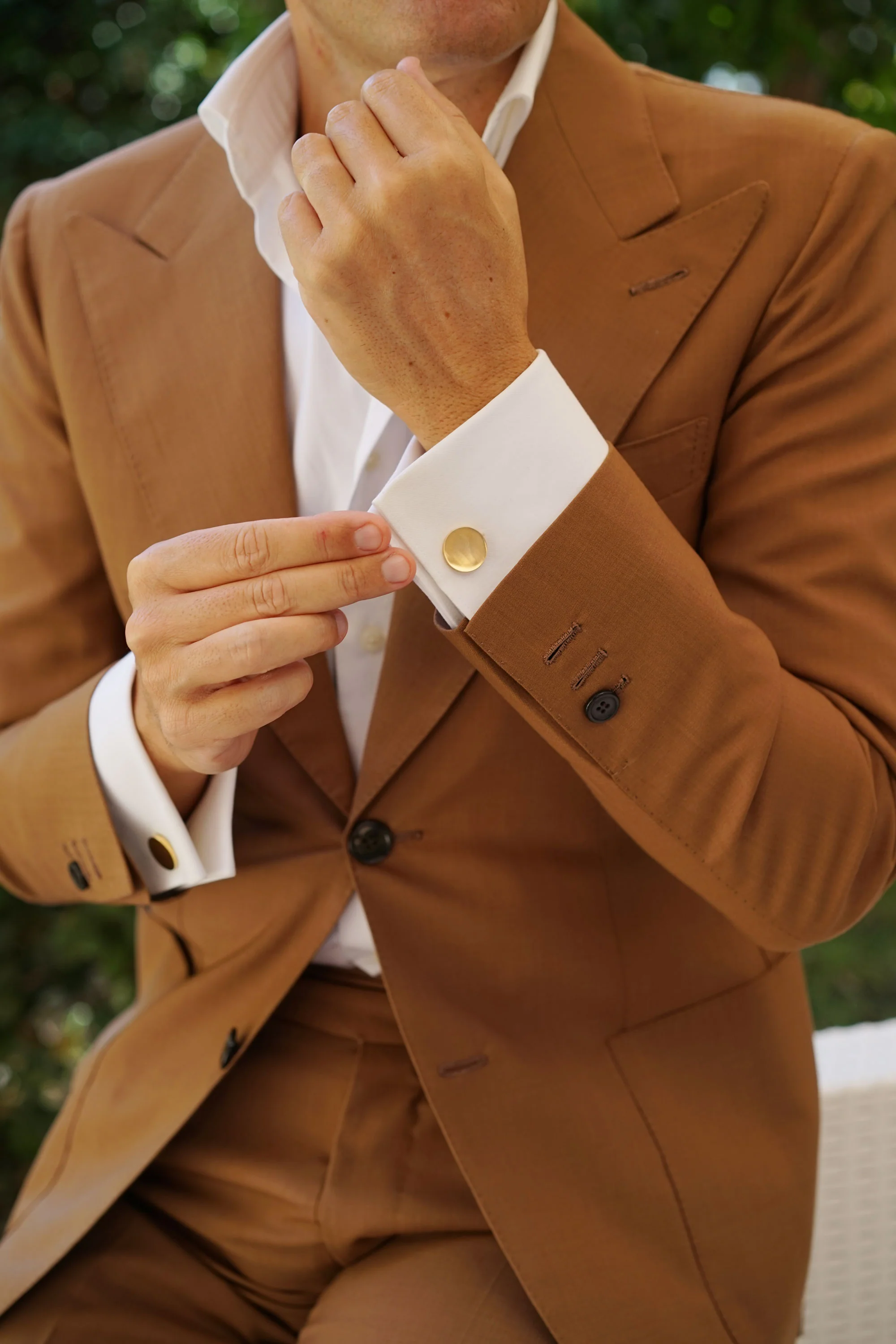 Liotta Gold Circle Cufflinks - Image 4