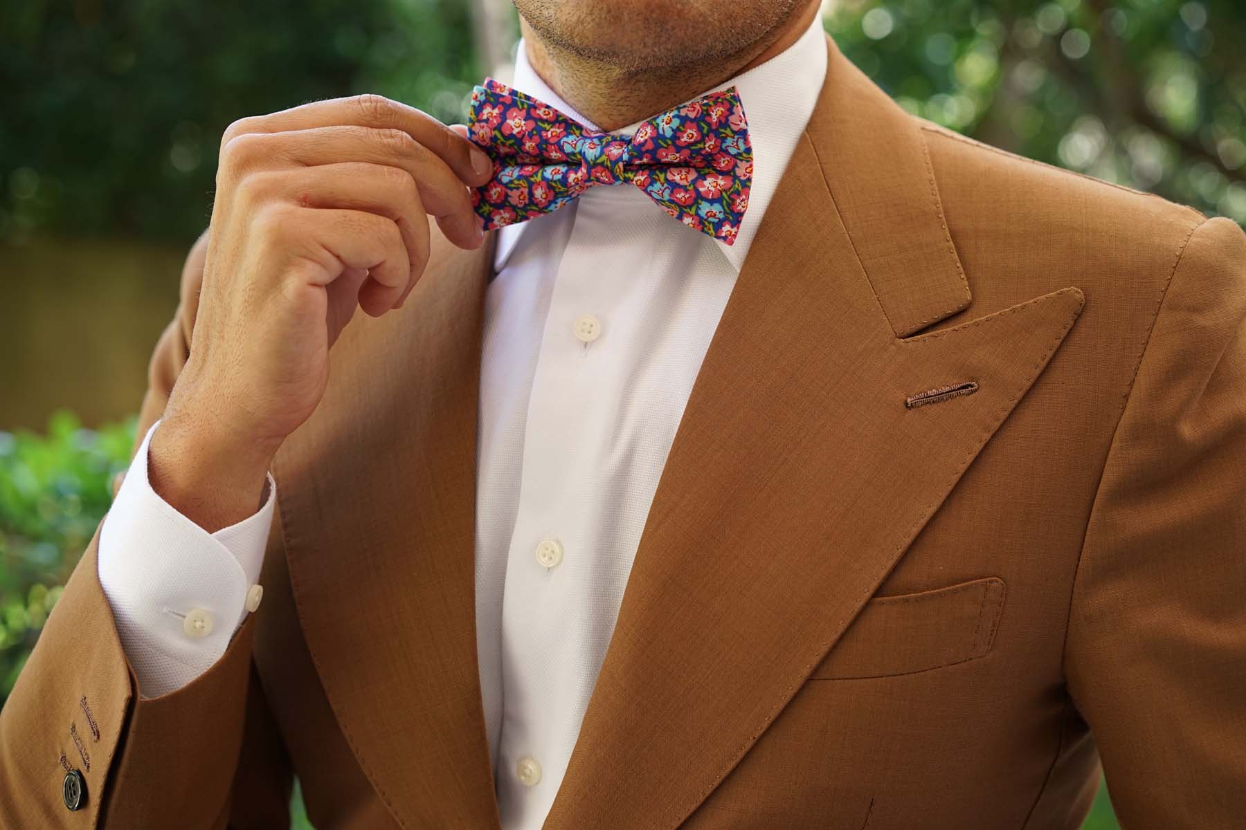 Málaga Pink Floral Bow Tie - Image 5