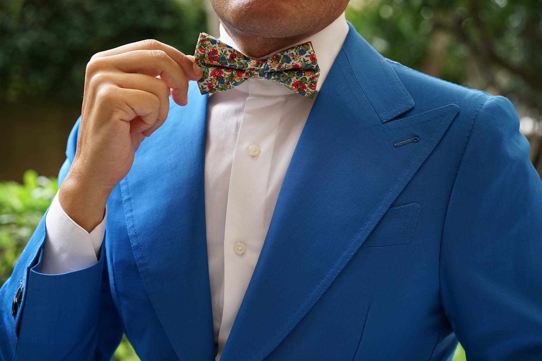 Medellín Flower Bow Tie - Image 5