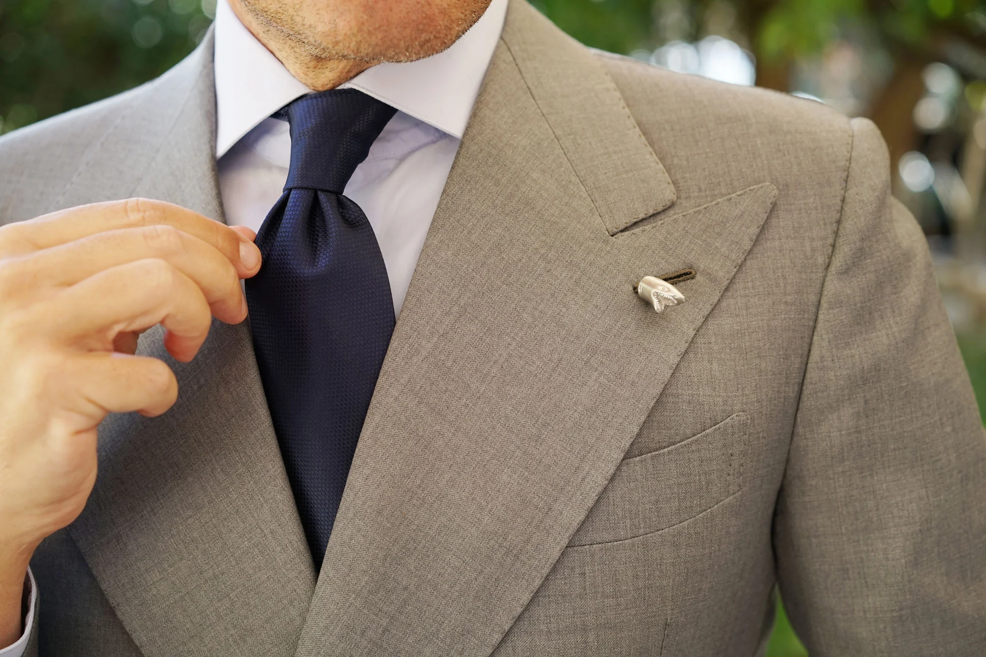 Megalodon Shark Lapel Pin - Image 9
