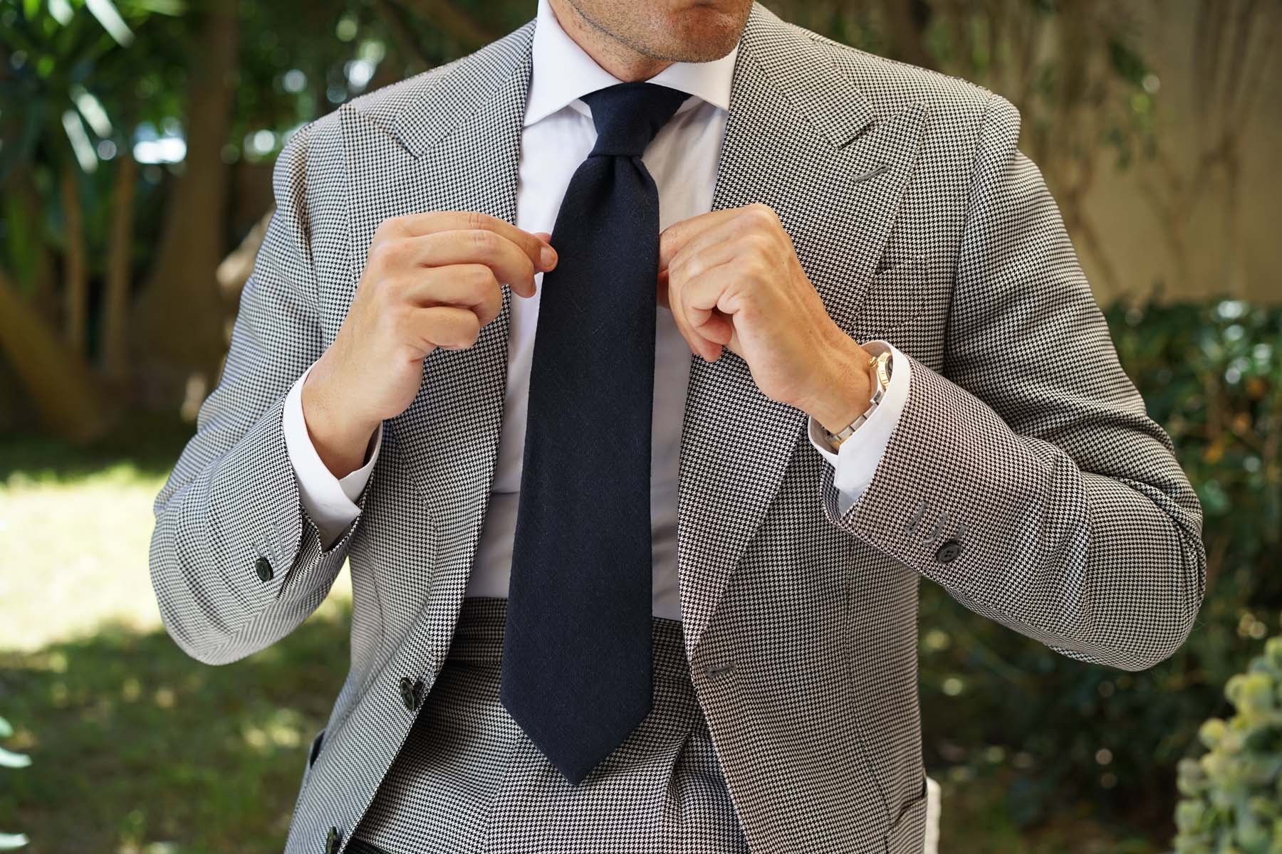 Midnight Blue-Black Linen Necktie - Image 6